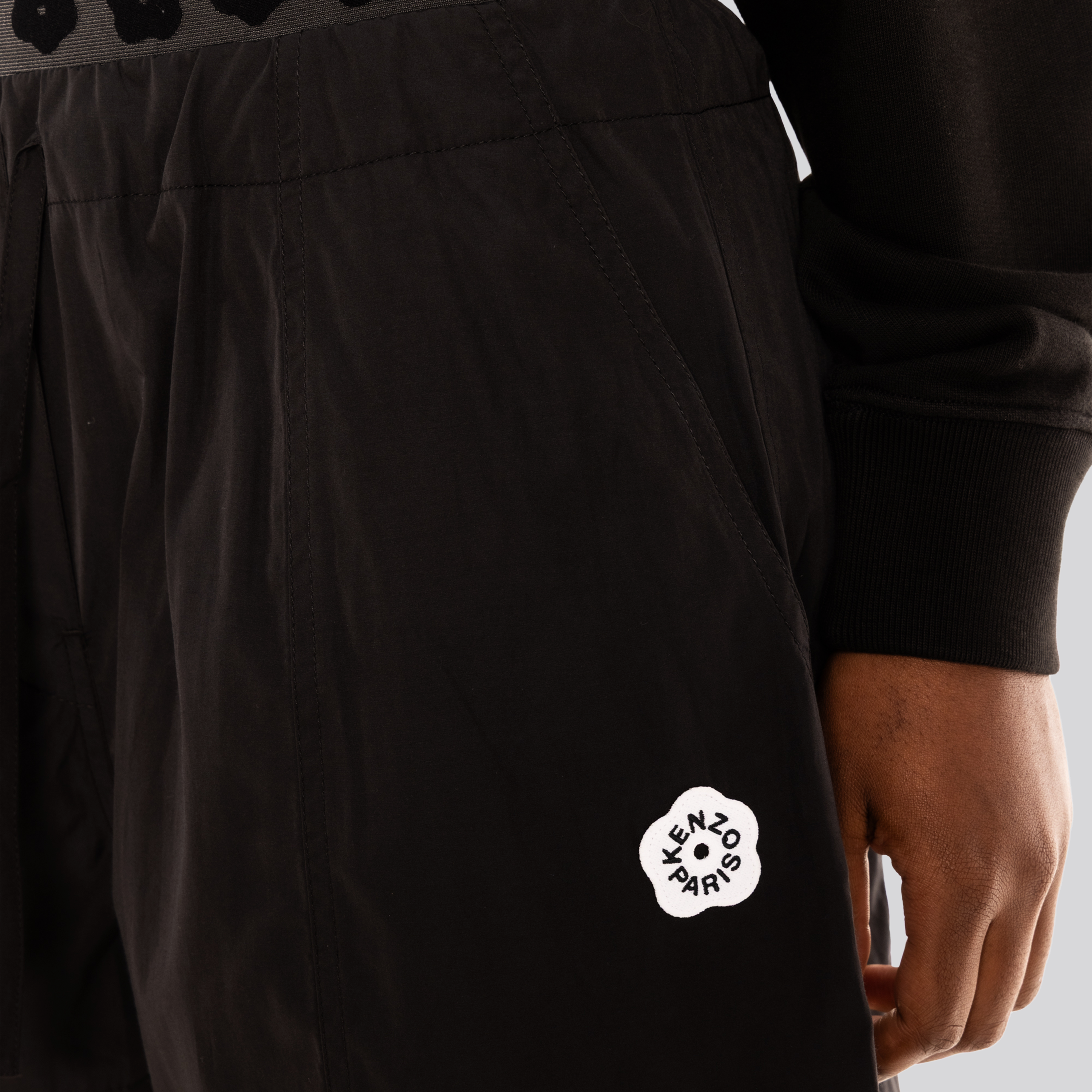 Short Negro Kenzo Flower