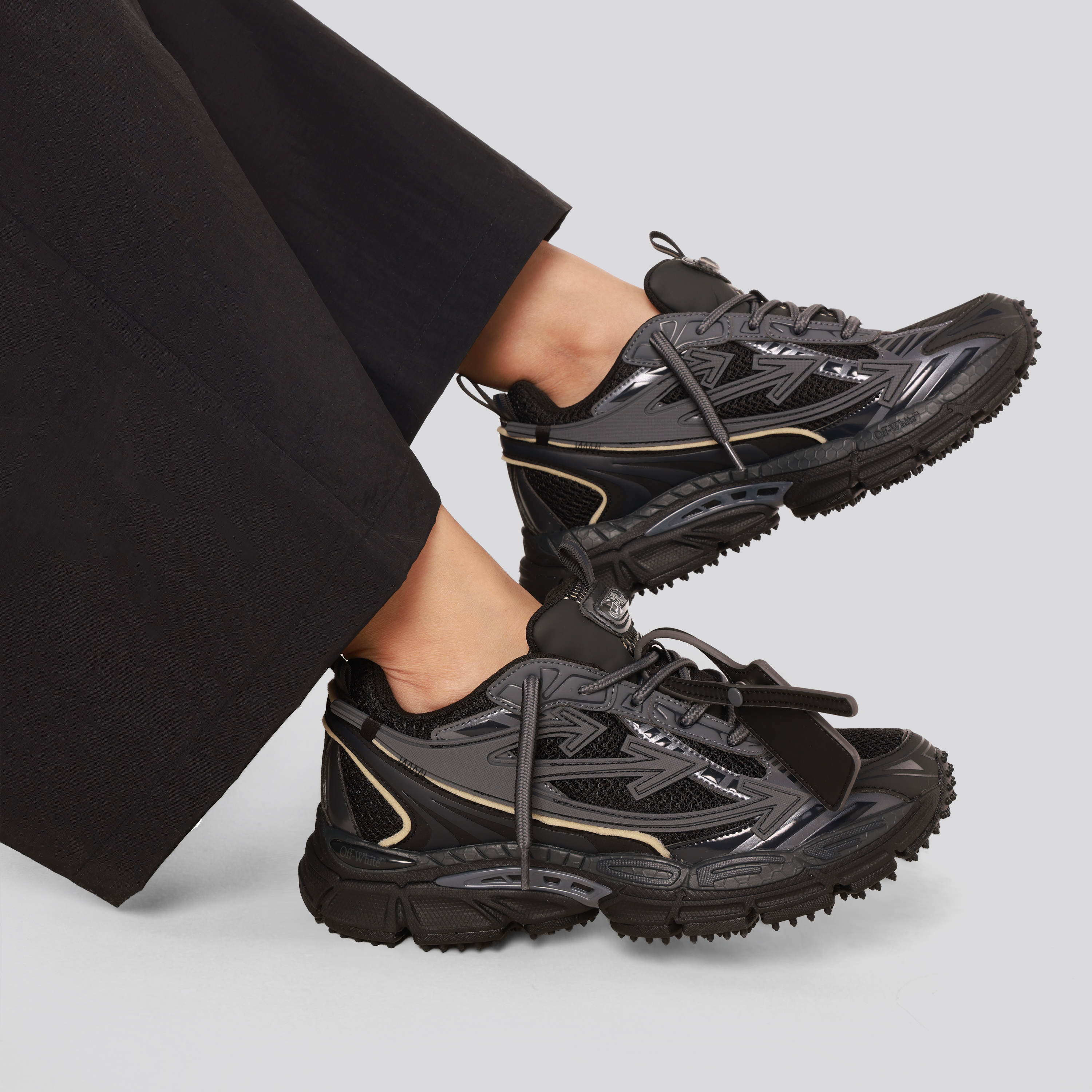 Sneakers Negros Off-White Be Right Back