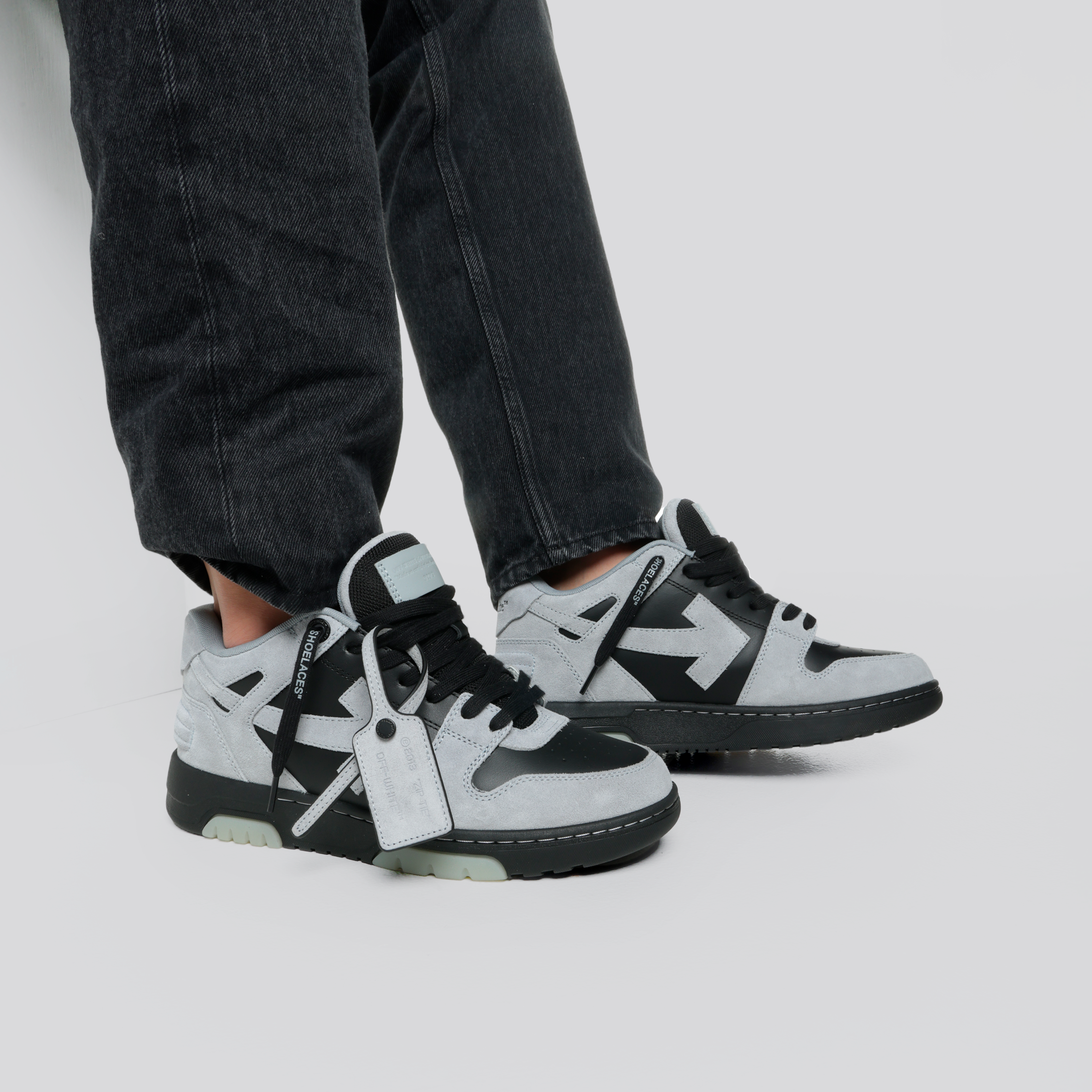 Sneakers Light Grey Off-White "OOO"
