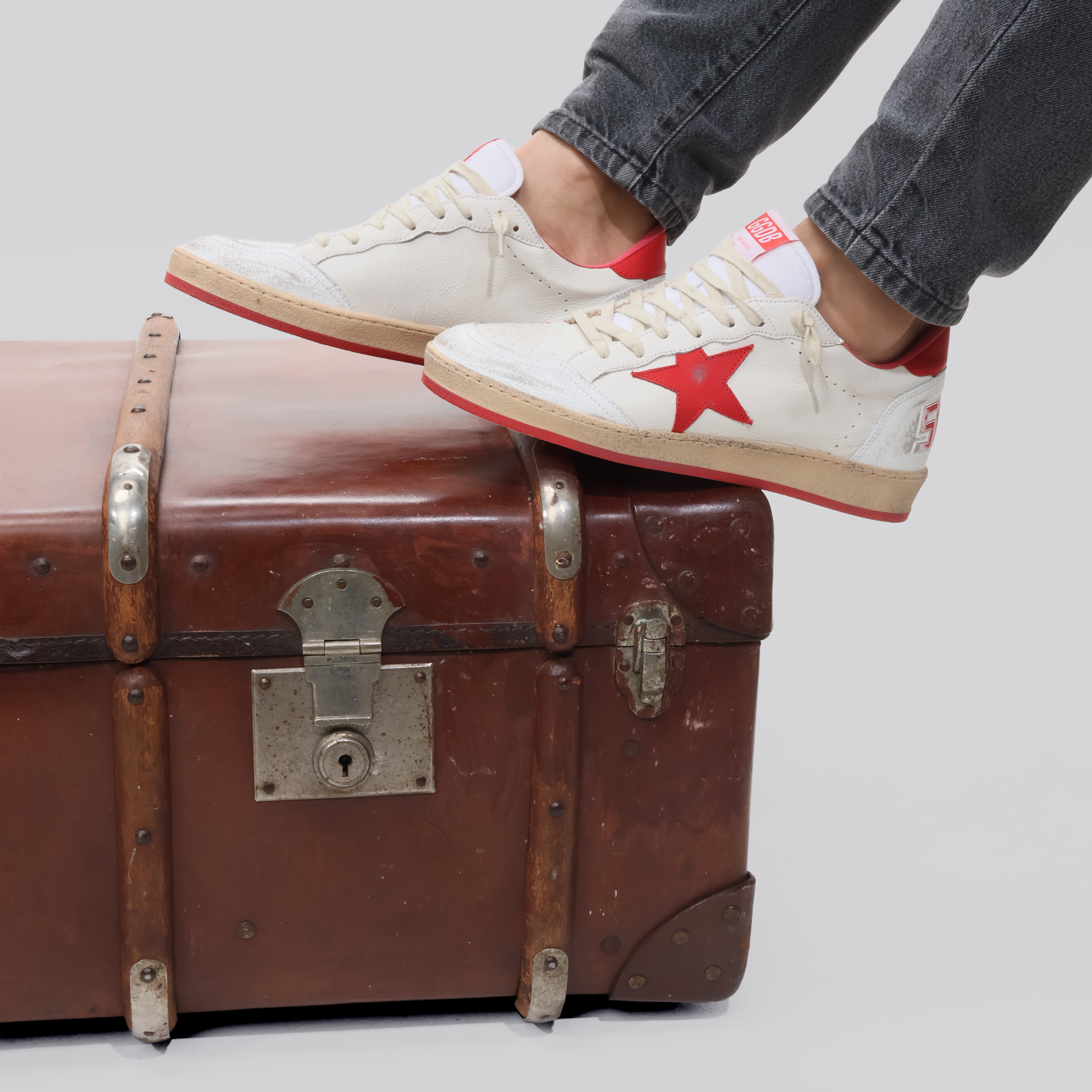 Sneakers Blancos Golden Goose Rojo Ballstar