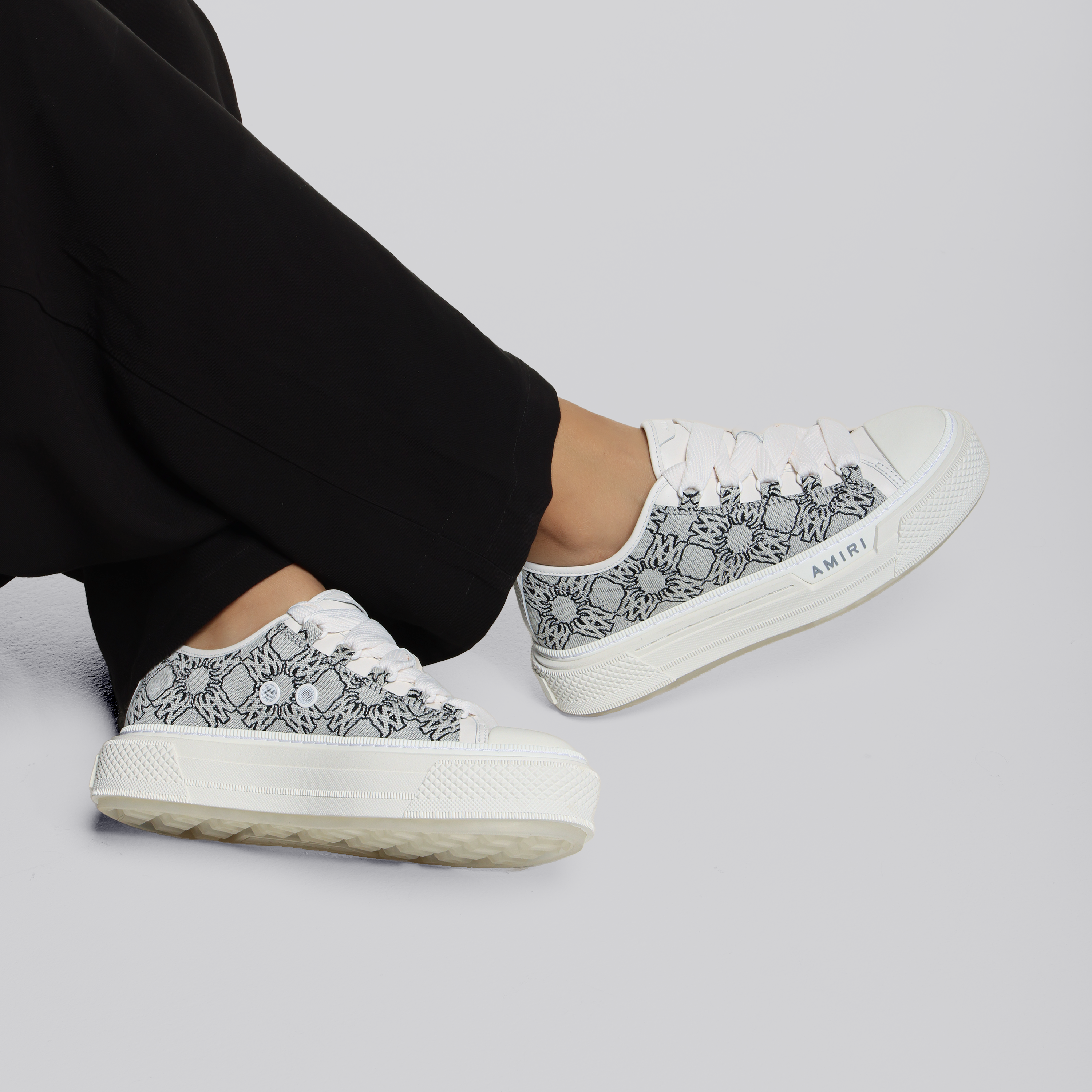 Sneakers Grices AMIRI Court Low