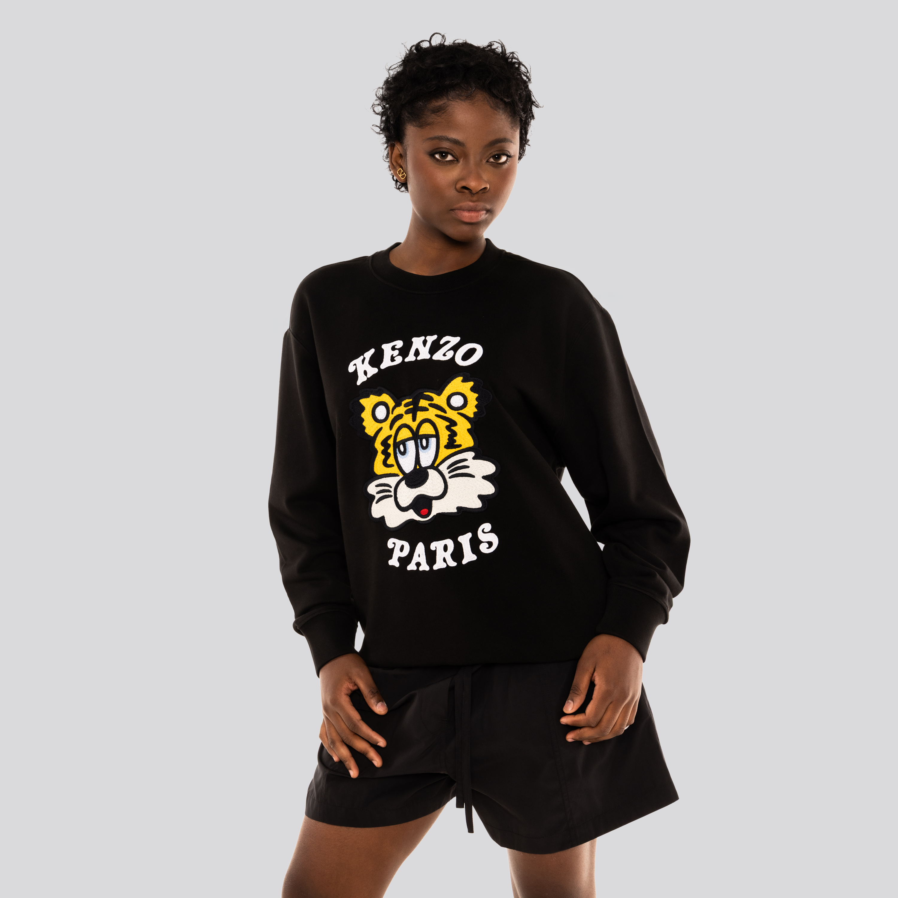 Short Negro Kenzo Flower