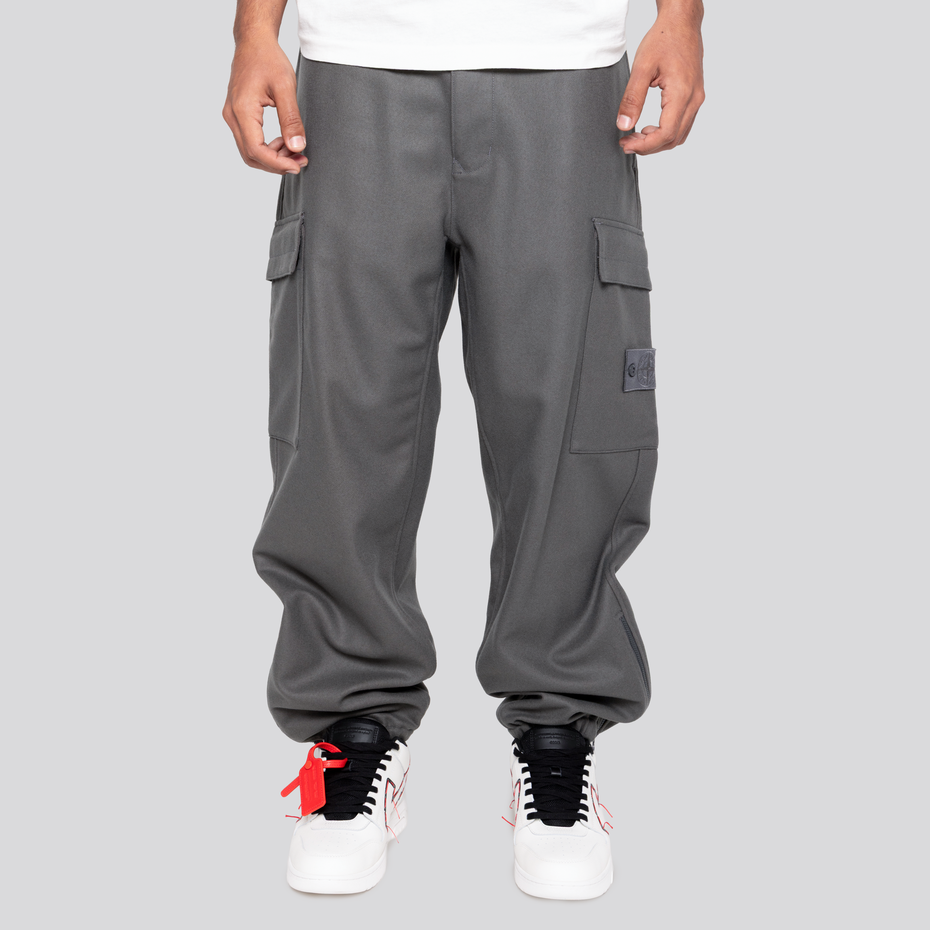 Pantalón Gris Stone Island Ghost
