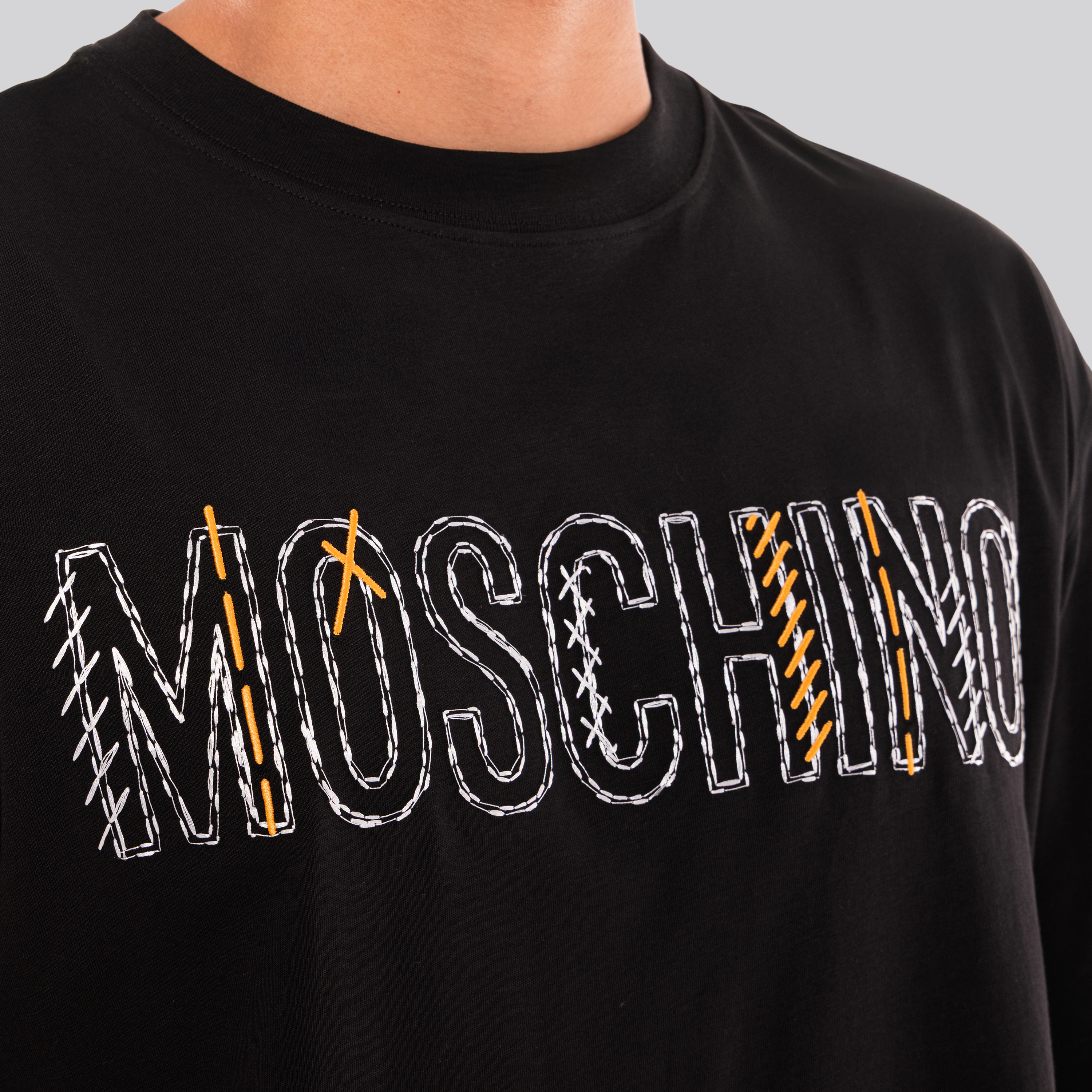 Camiseta Negra Moschino Logox