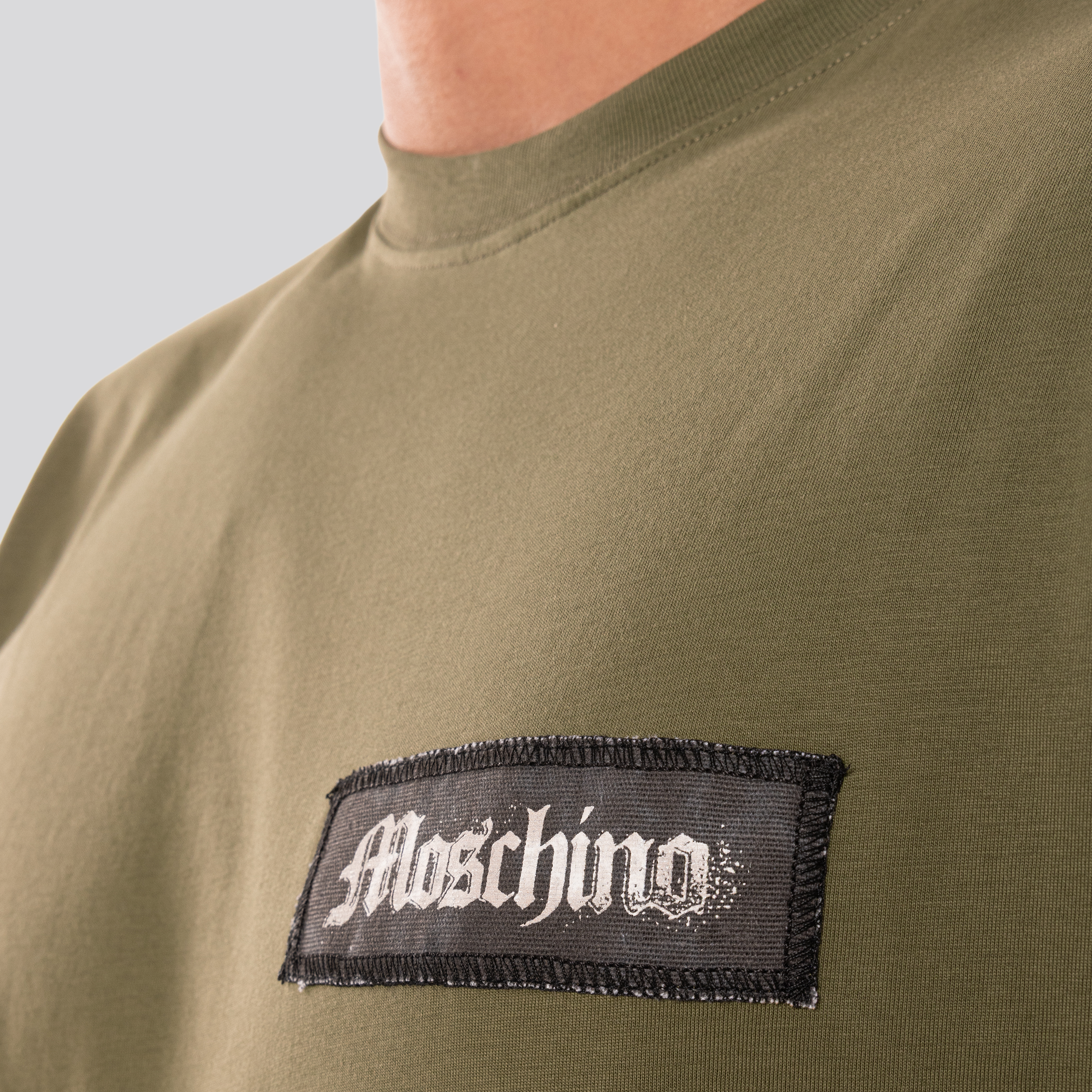 Camiseta Verde Moschino Chest Logo