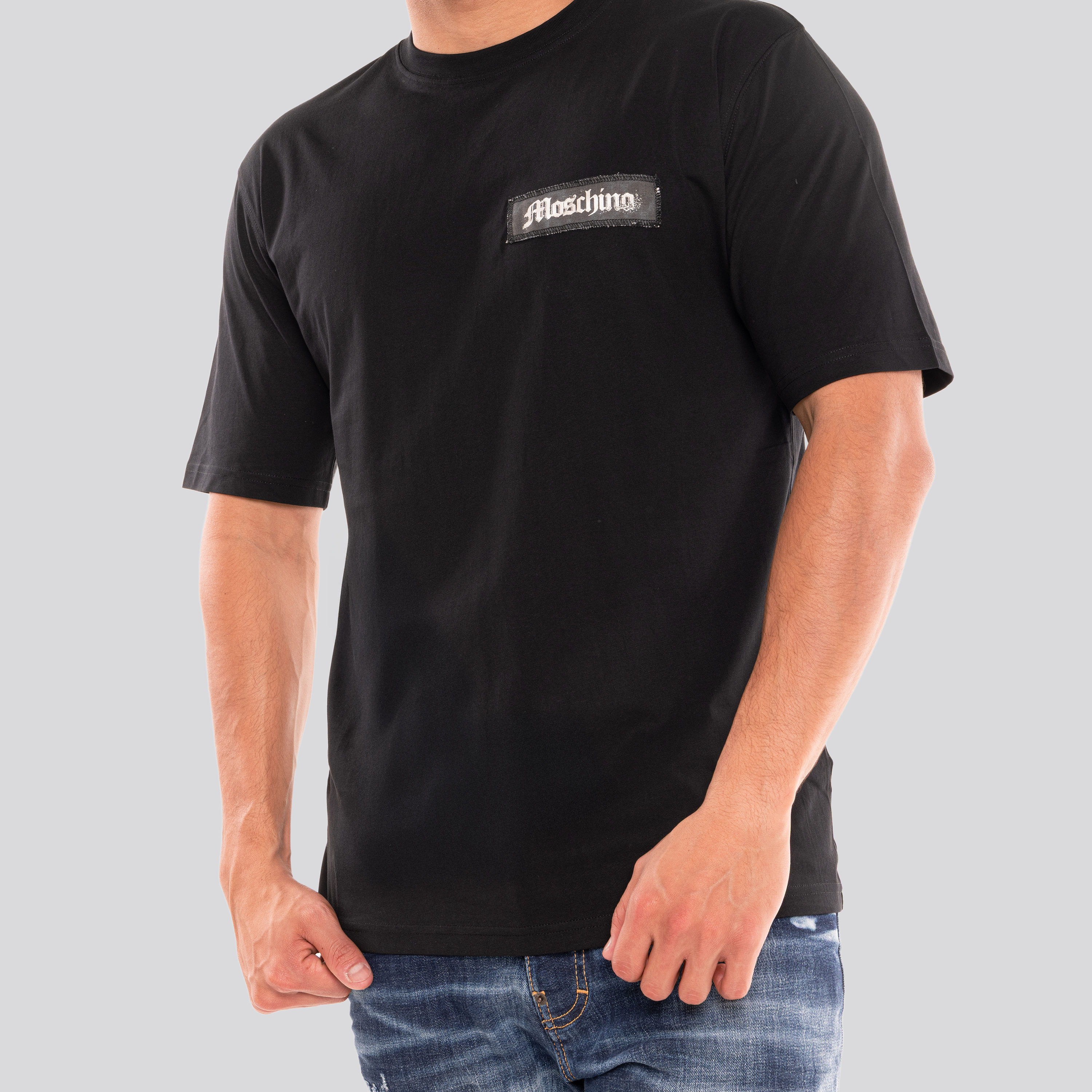 Camiseta Negra Moschino Chest Logo