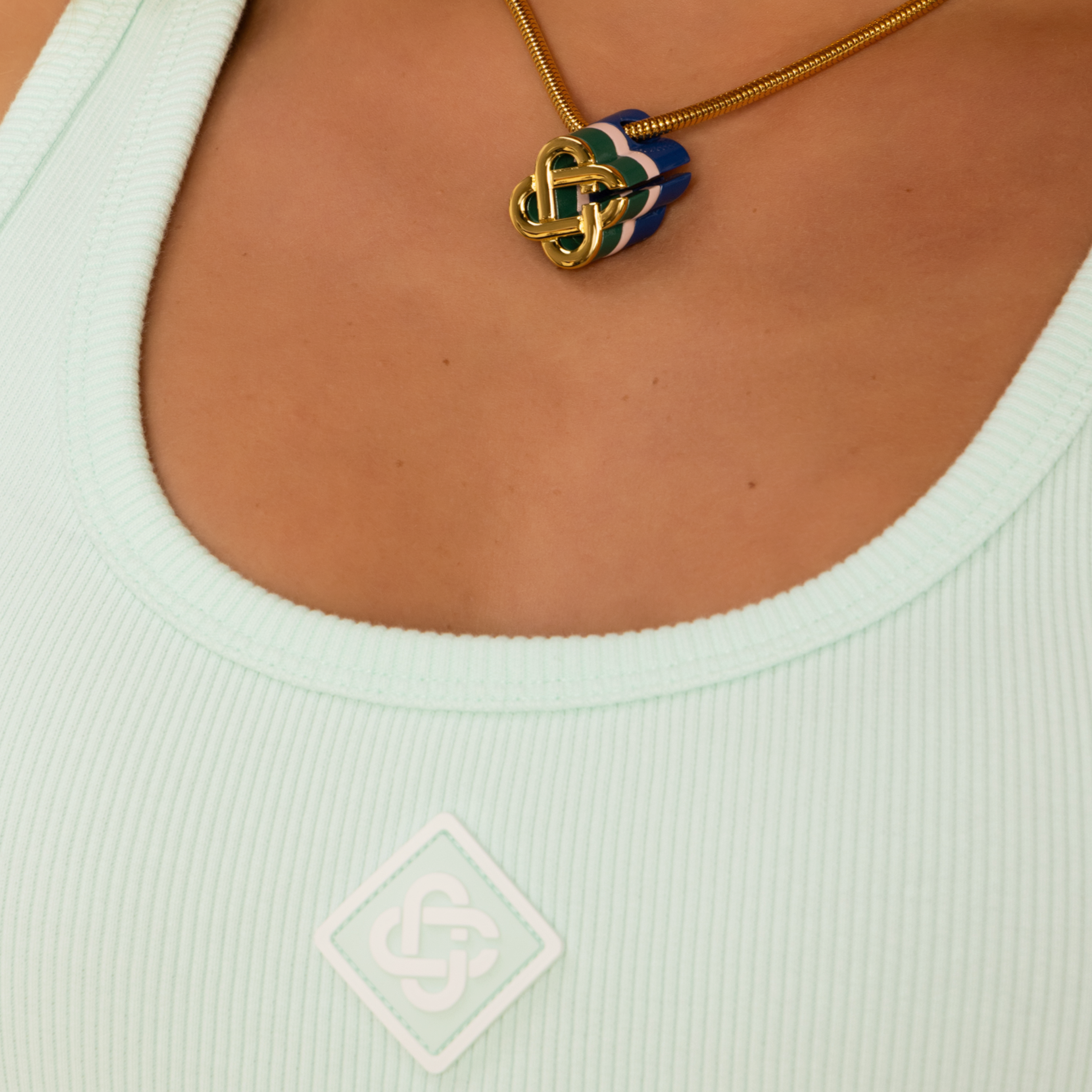 Collar Dorado Casablanca Hiking Stacked