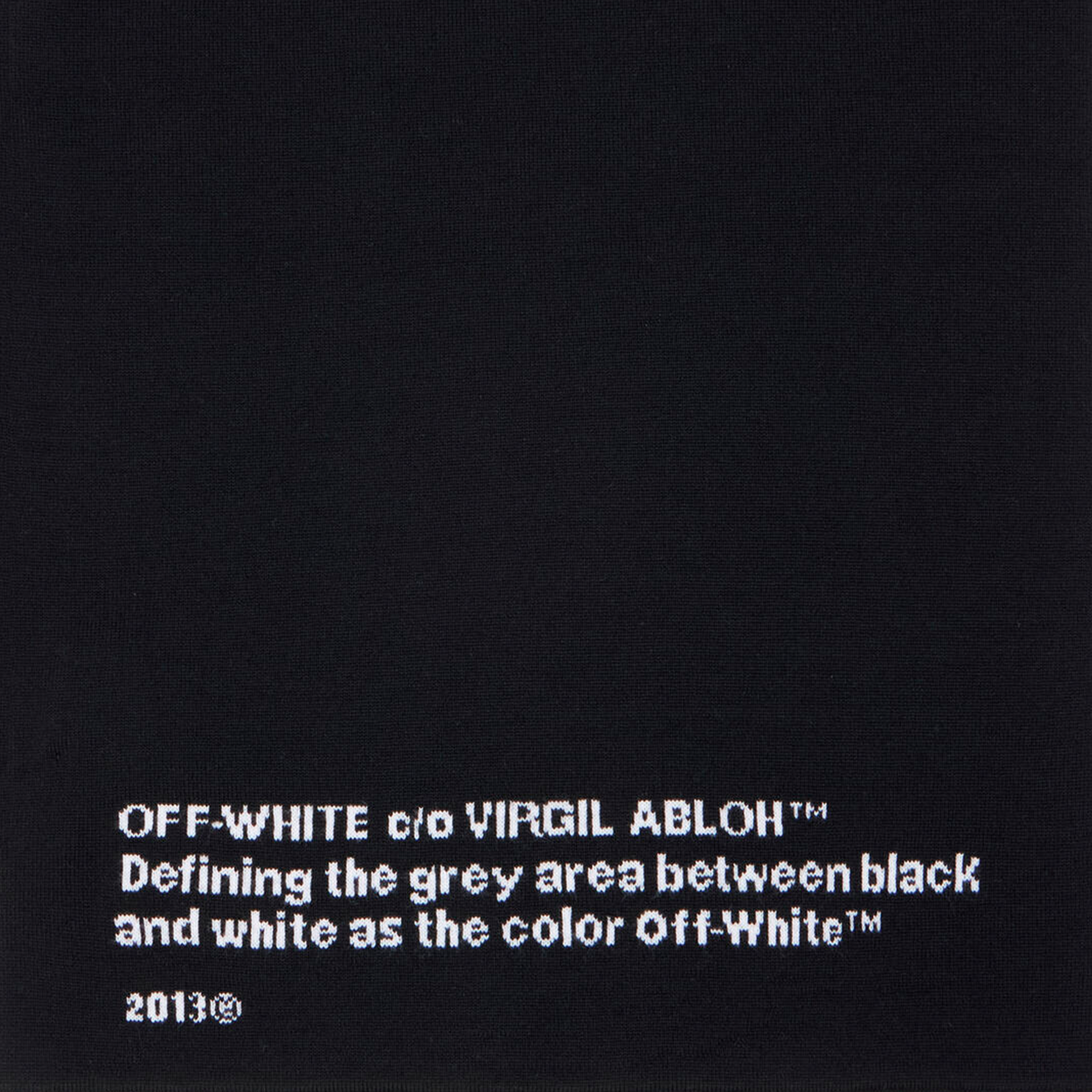 Bufanda Negra Off-White Scarf