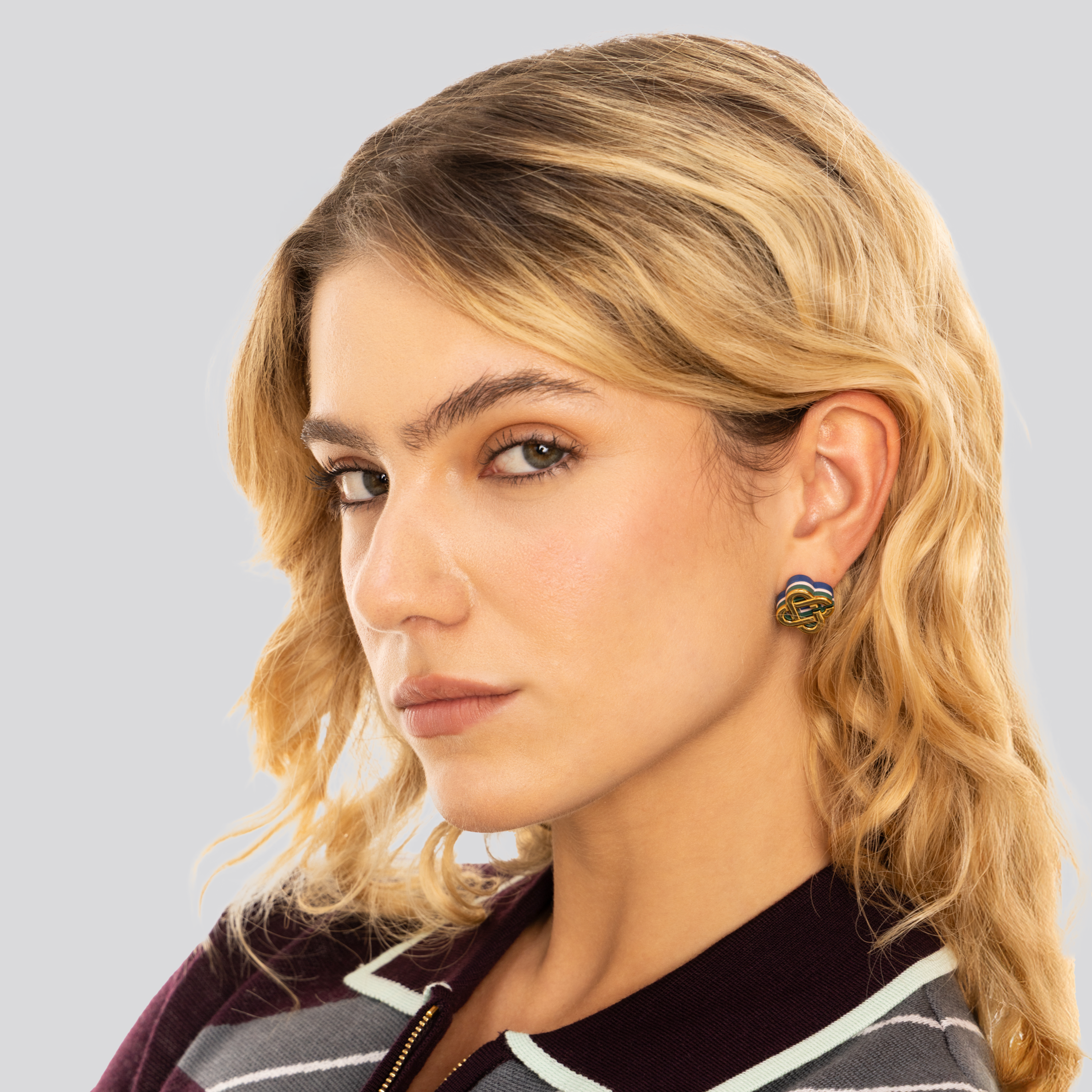 Aretes Dorados Casablanca Hiking Stacked