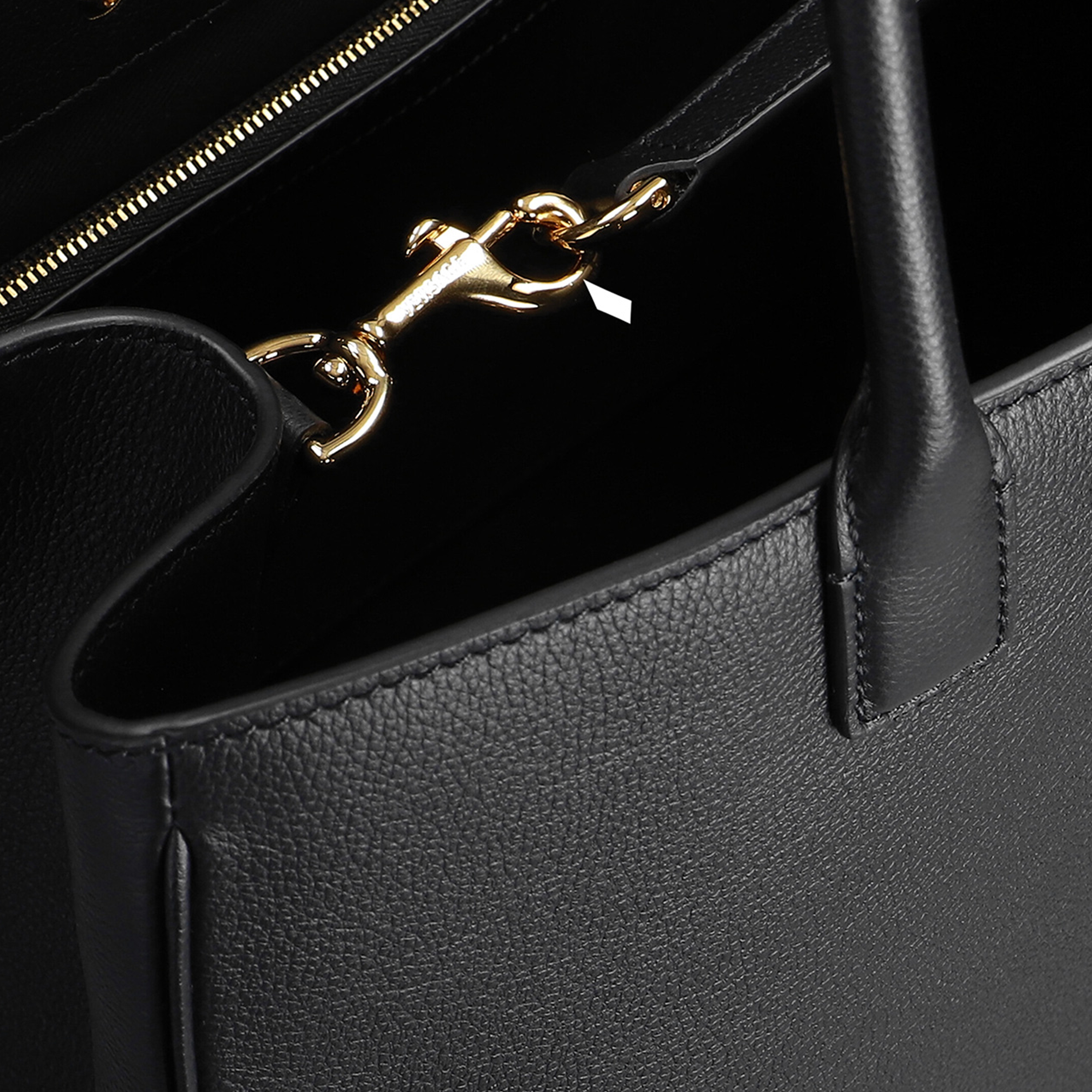 Cartera Negra Gianni Versace Medusa Head Chain