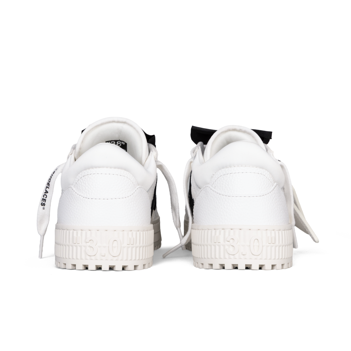 Sneakers Blancos - Negros Off-White Court 3.0