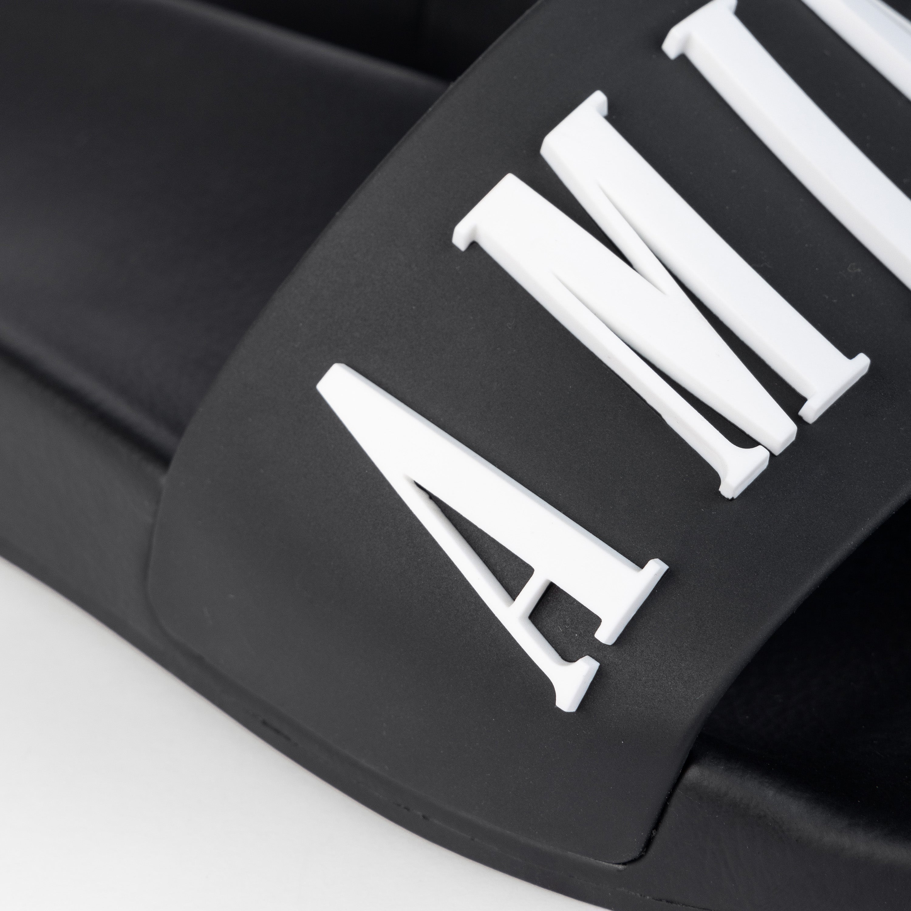 Sandalias Negras AMIRI Logo