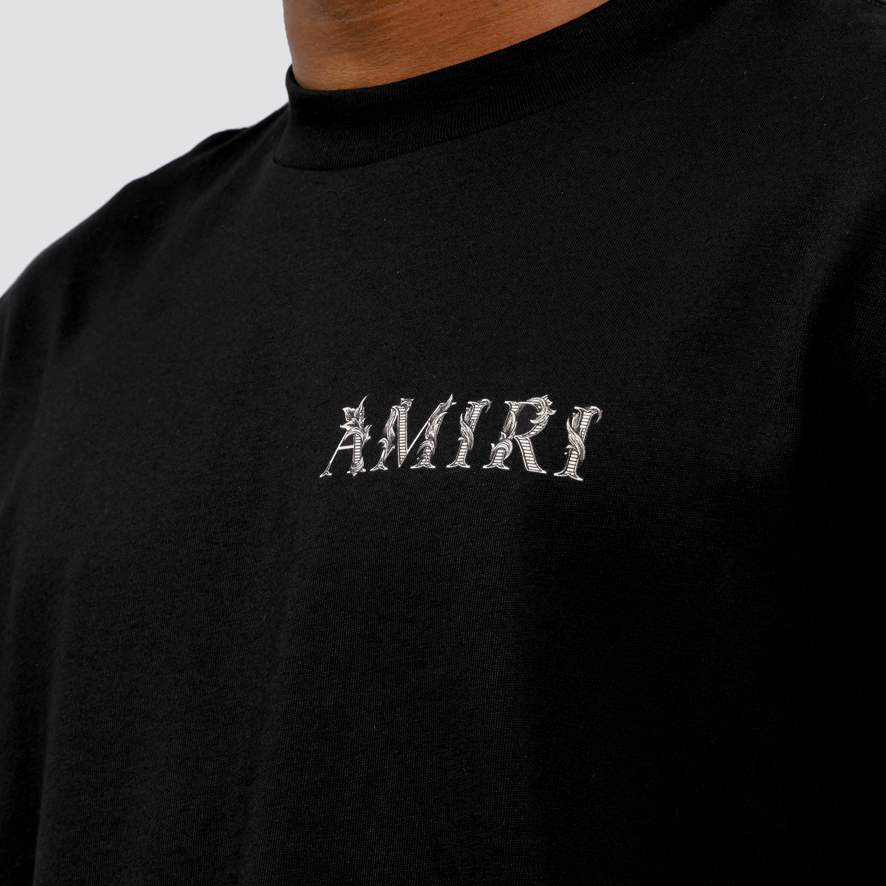 Camiseta Negra AMIRI MA Baroque Logo