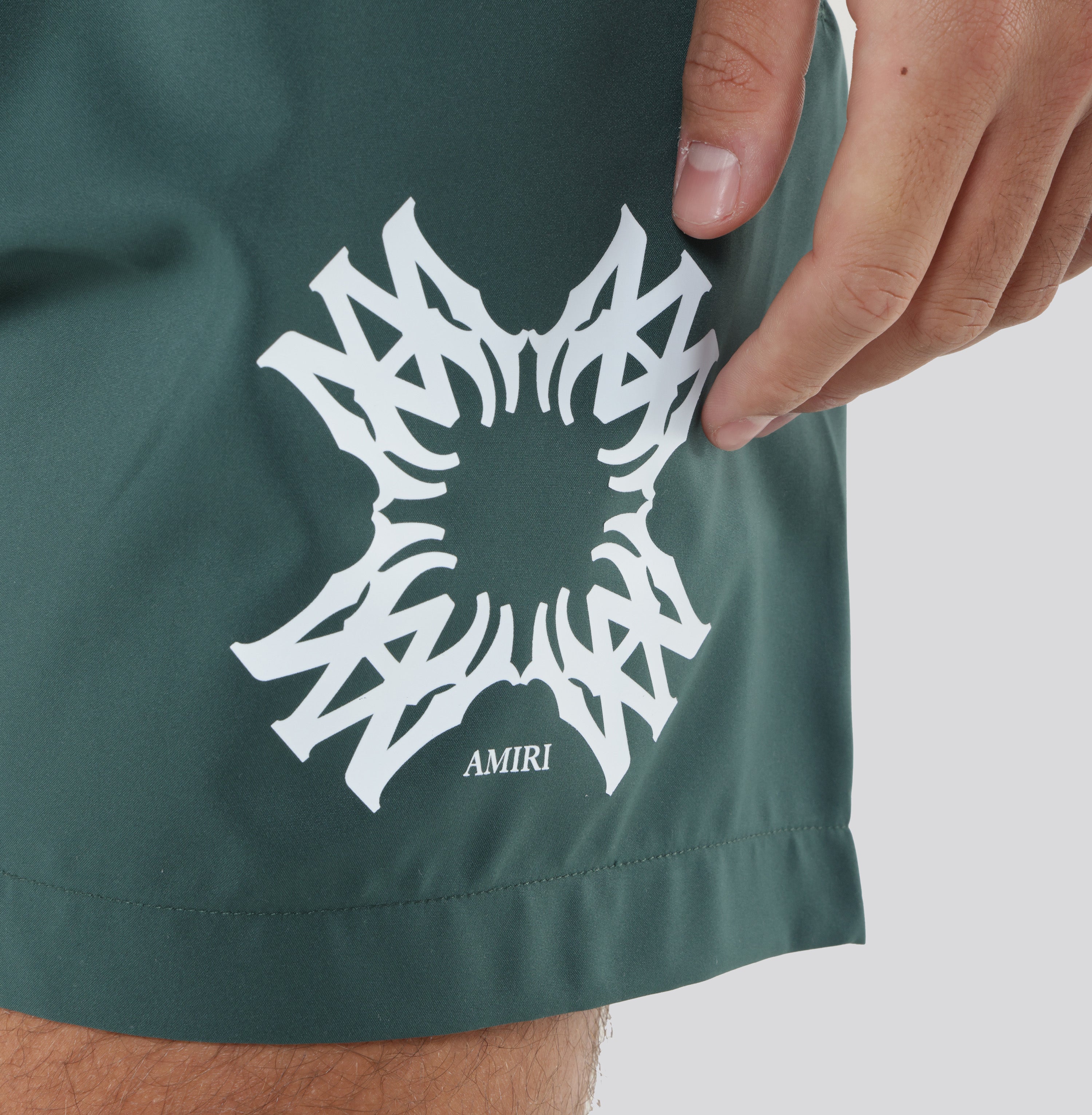 Pantaloneta Verde AMIRI MA Quad
