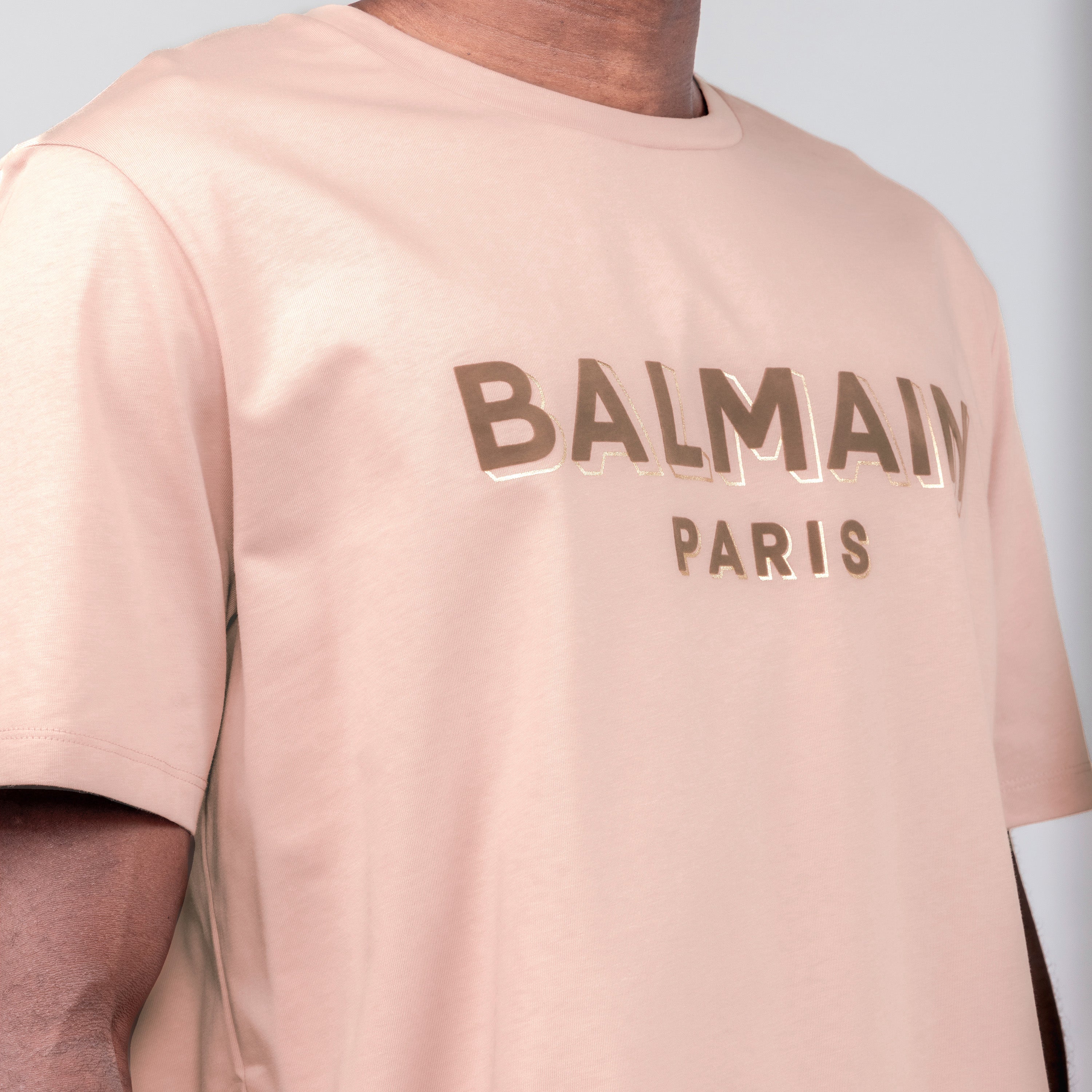 Camiseta Rosada Balmain Paris Logo