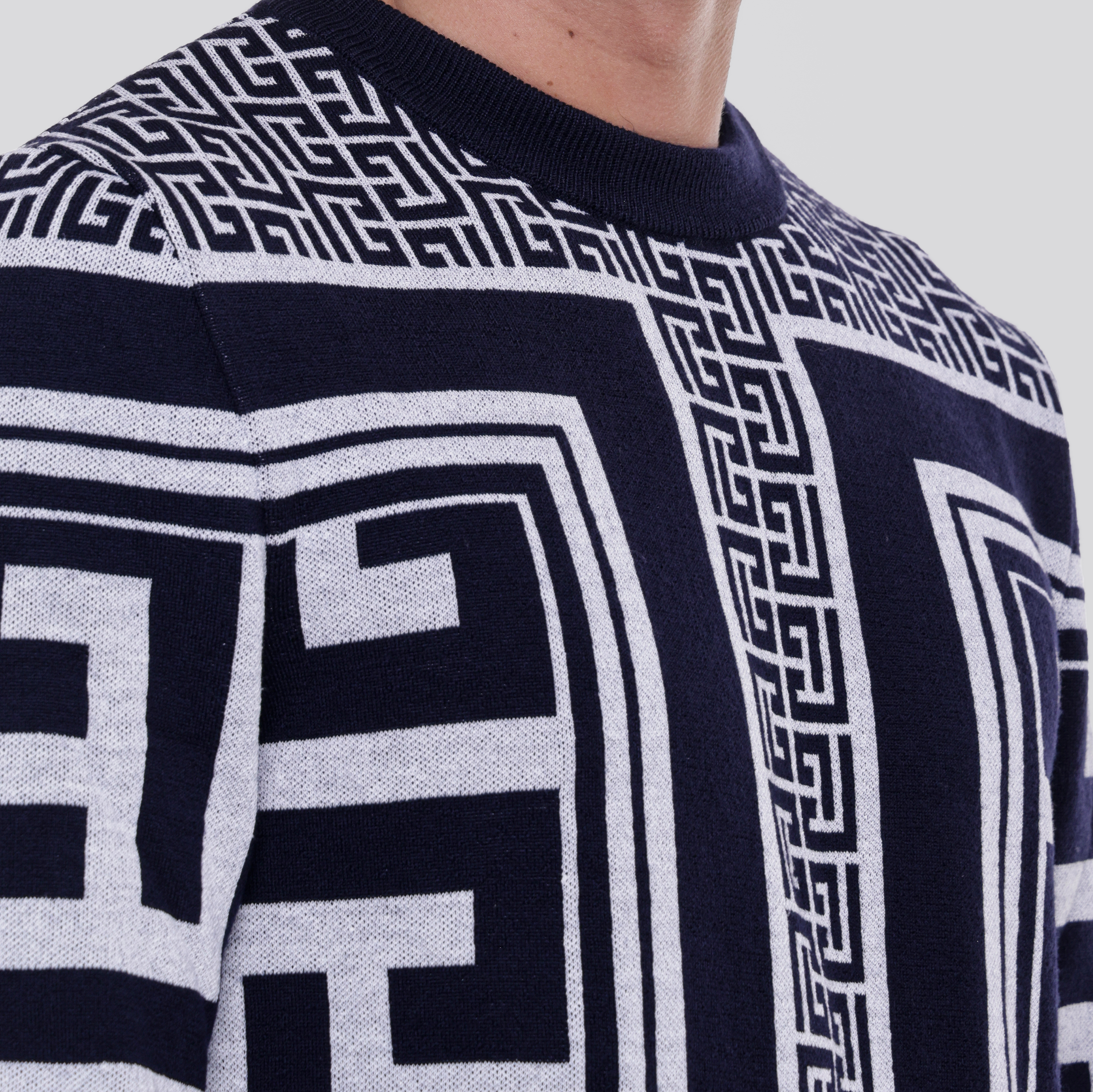 Buzo Negro Balmain Maxi Monigram