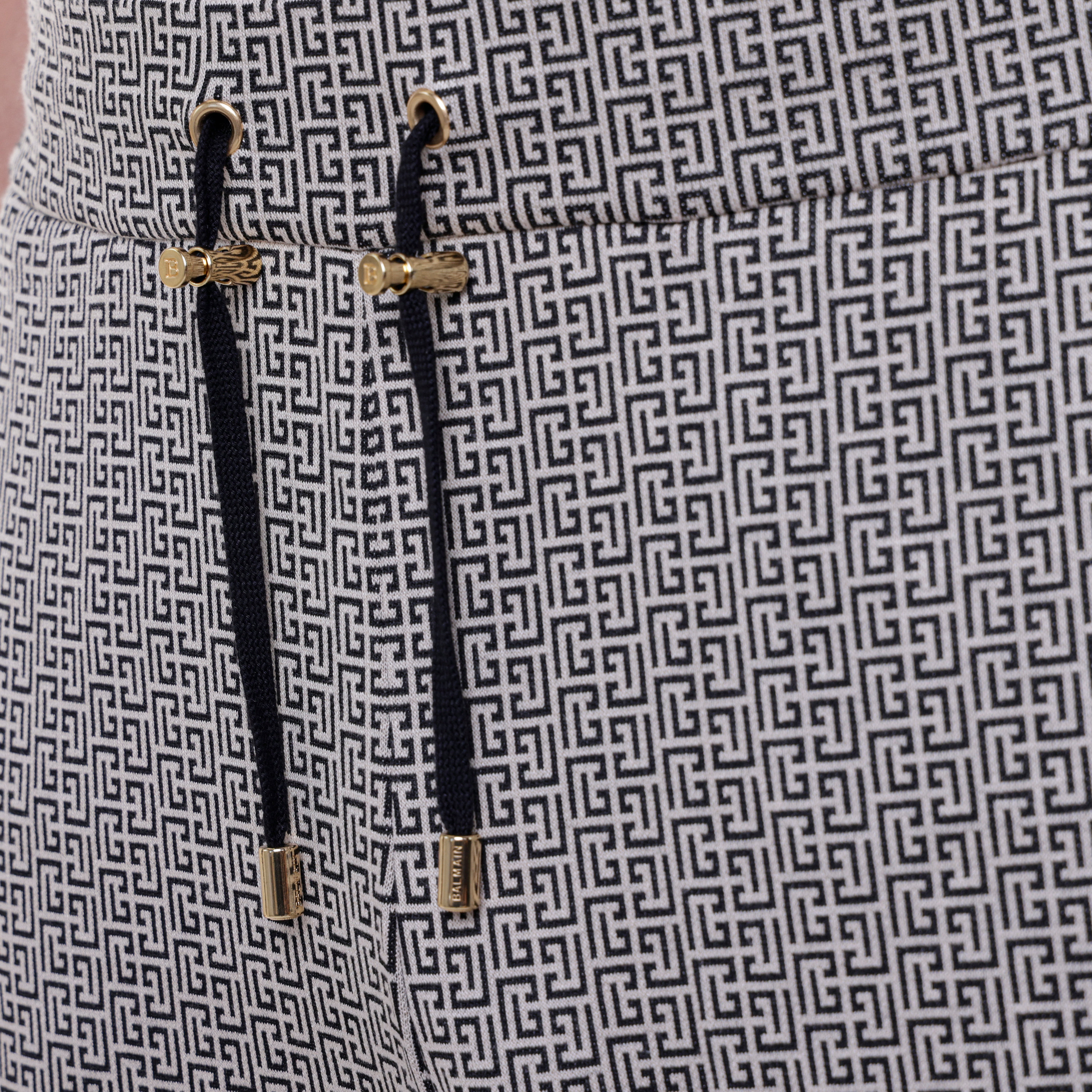 Sudadera Negra Balmain Mini Monogram Jacquard