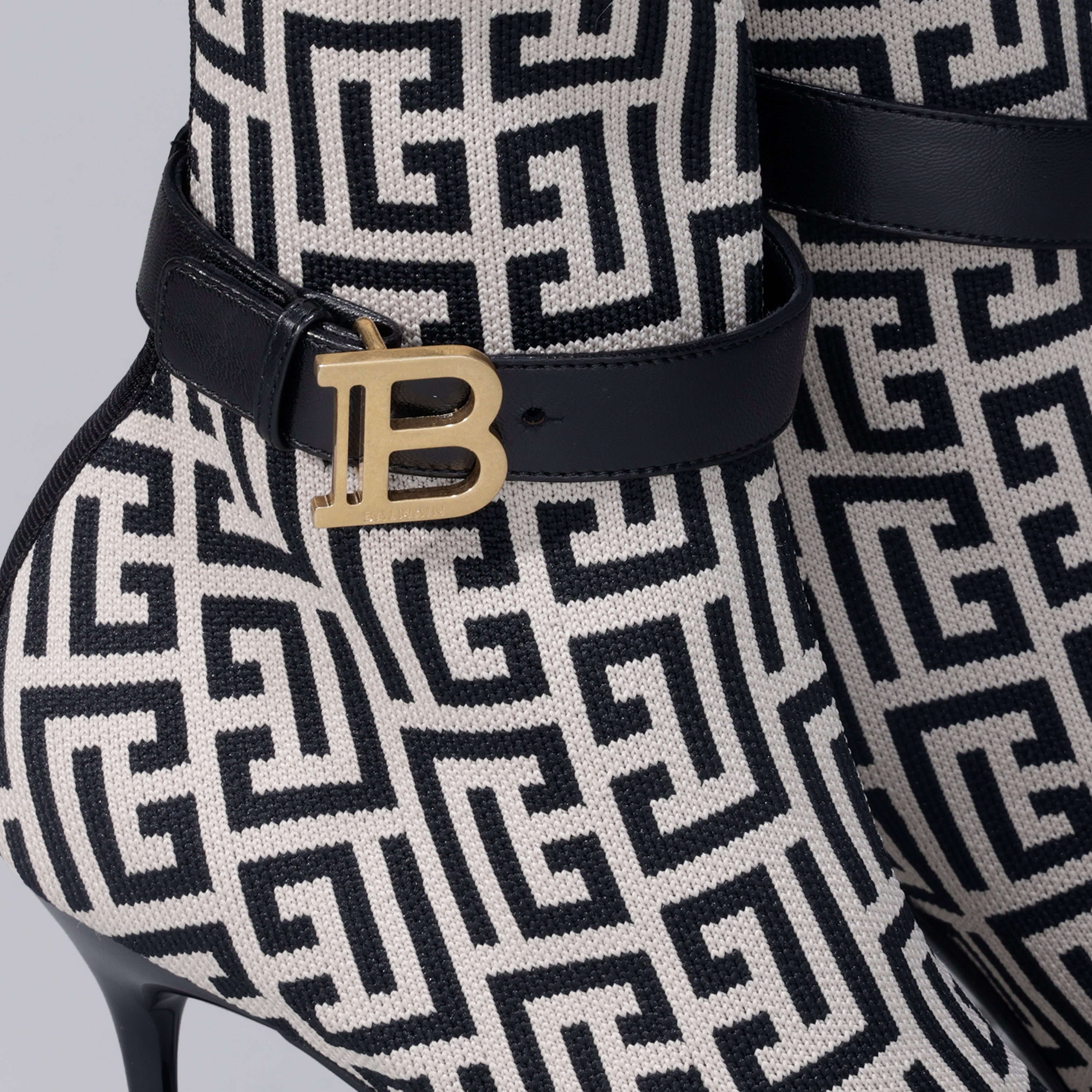 Botas Negras Balmain Monogram Knit