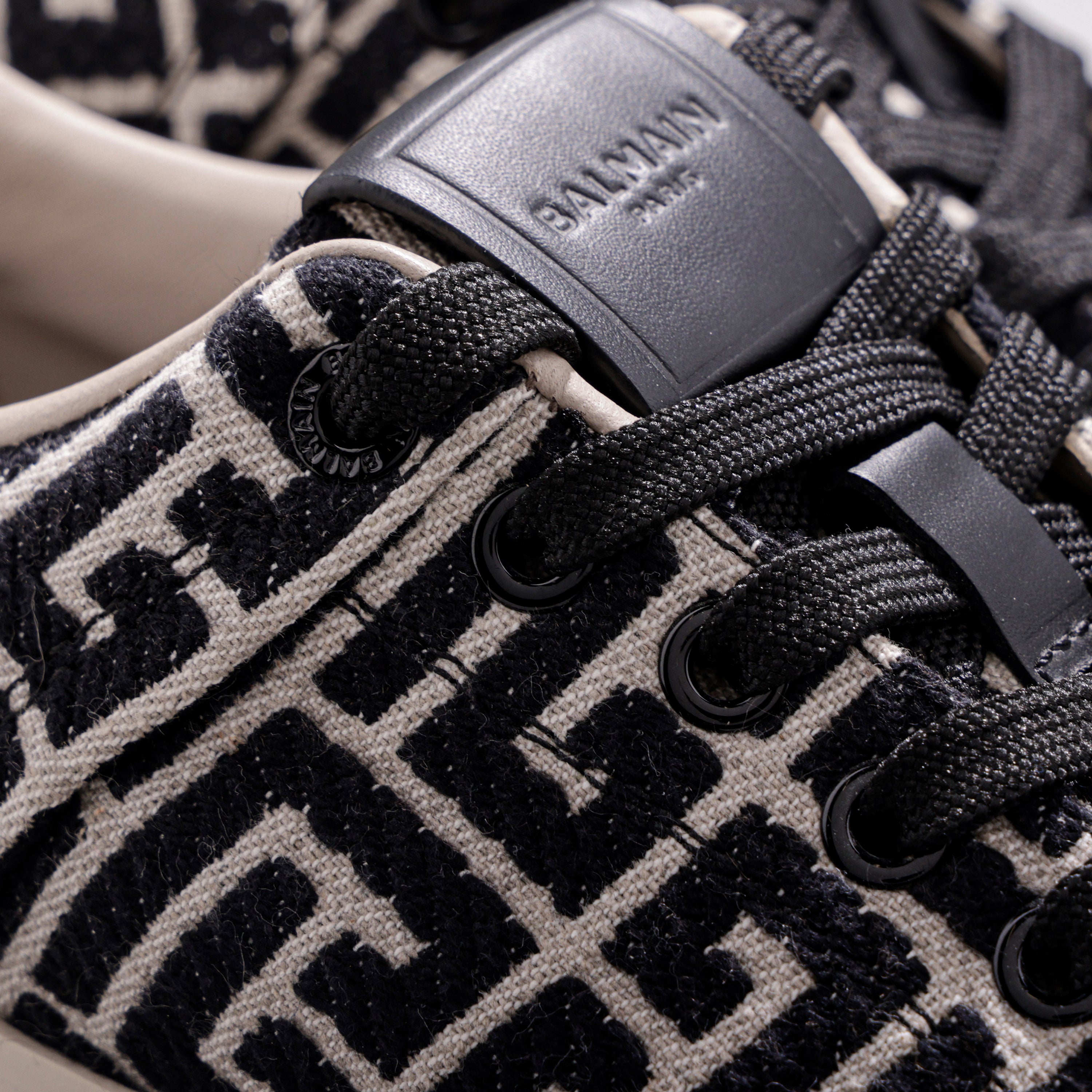 Sneakers Beige Balmain B-Court Monogram