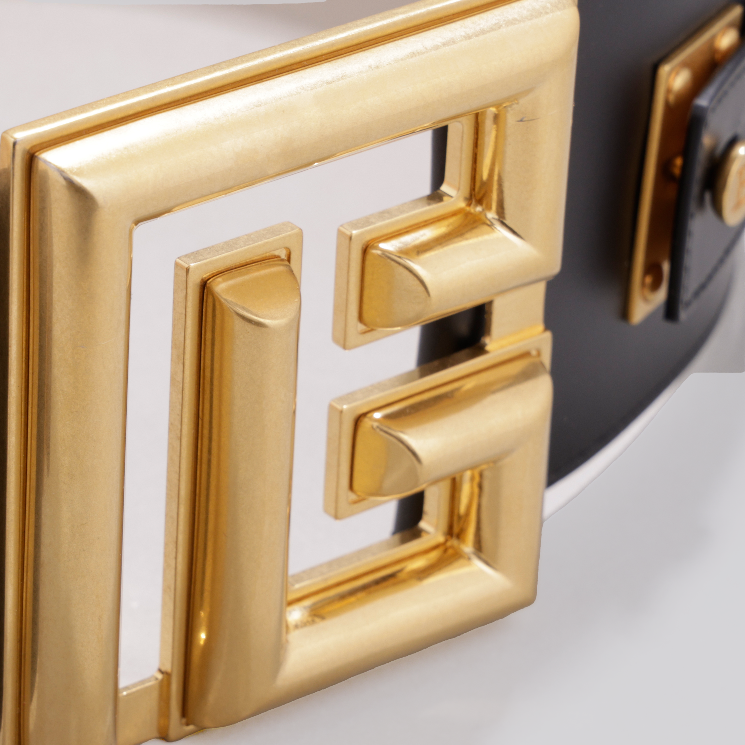 Cinturón Negro Balmain PB Gold Plaque 80 mm