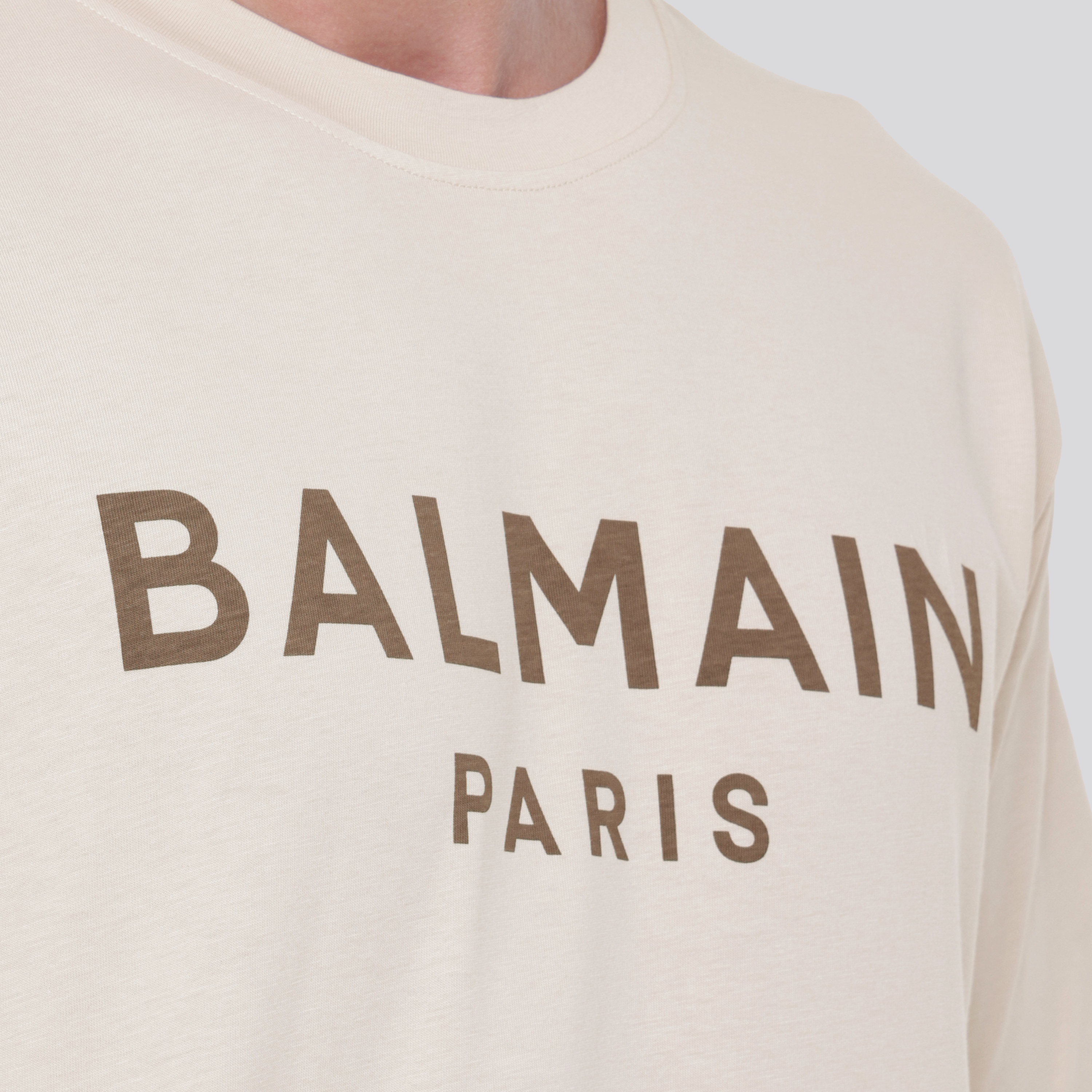 Camiseta Beige Balmain Paris Logo Gold