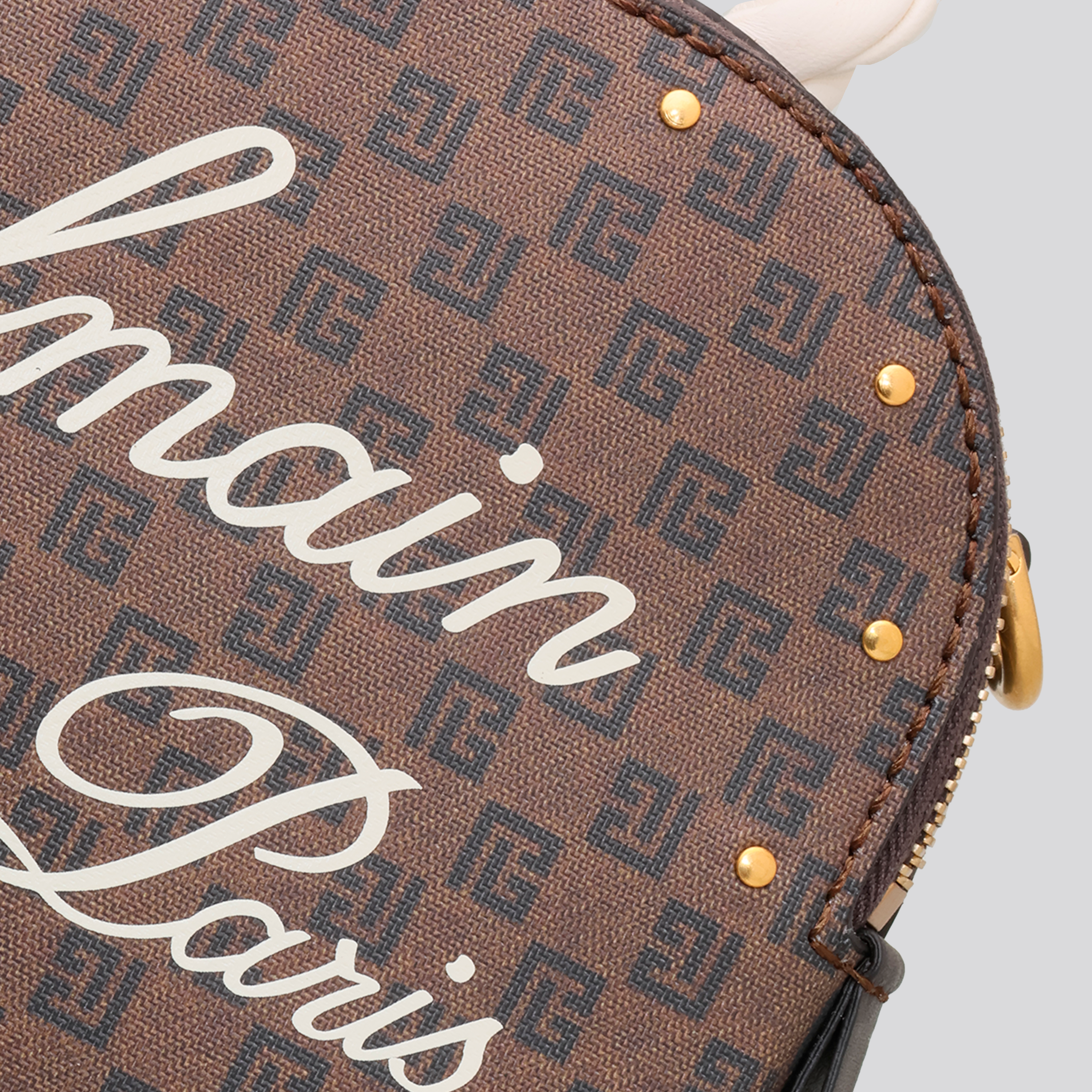 Cartera Café Balmain Mini Monogram Make Up