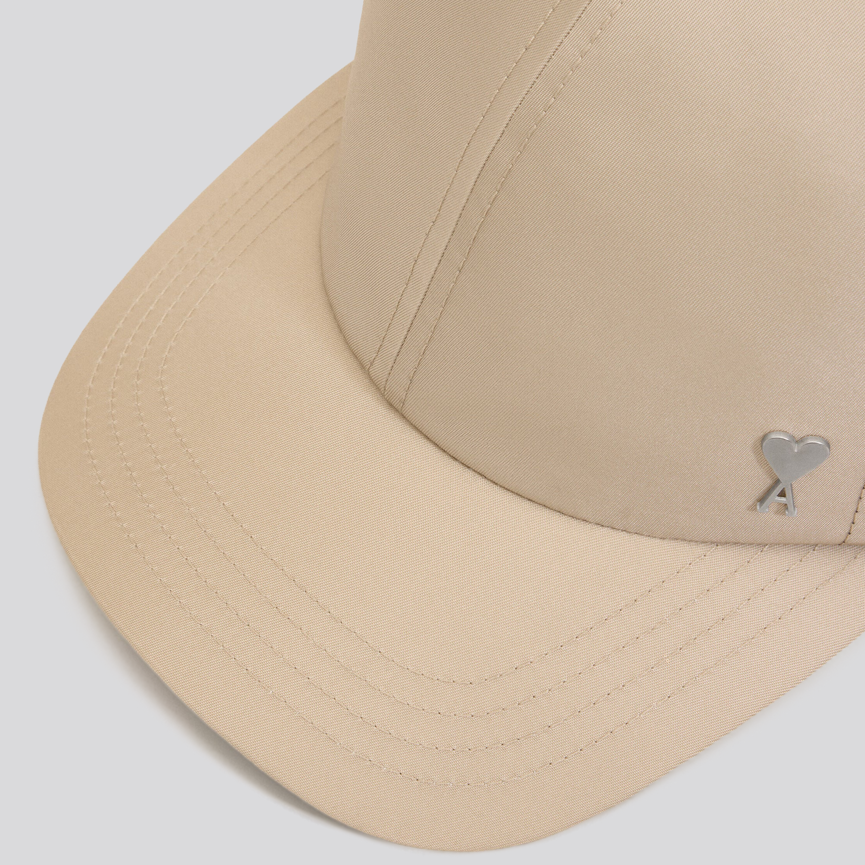 Gorra Beige Ami Paris Coeur
