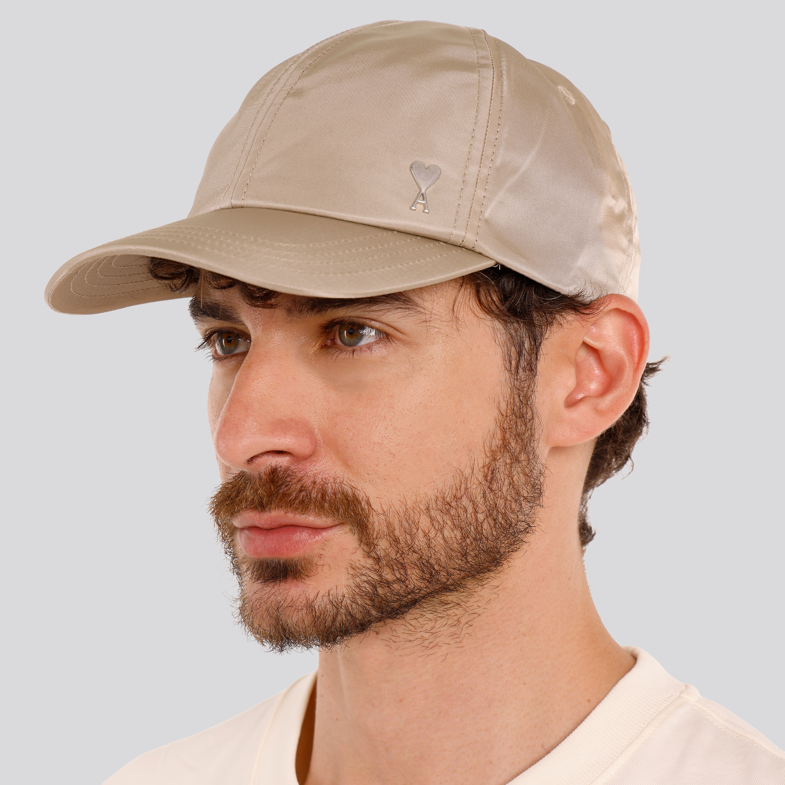 Gorra Beige Ami Paris Coeur