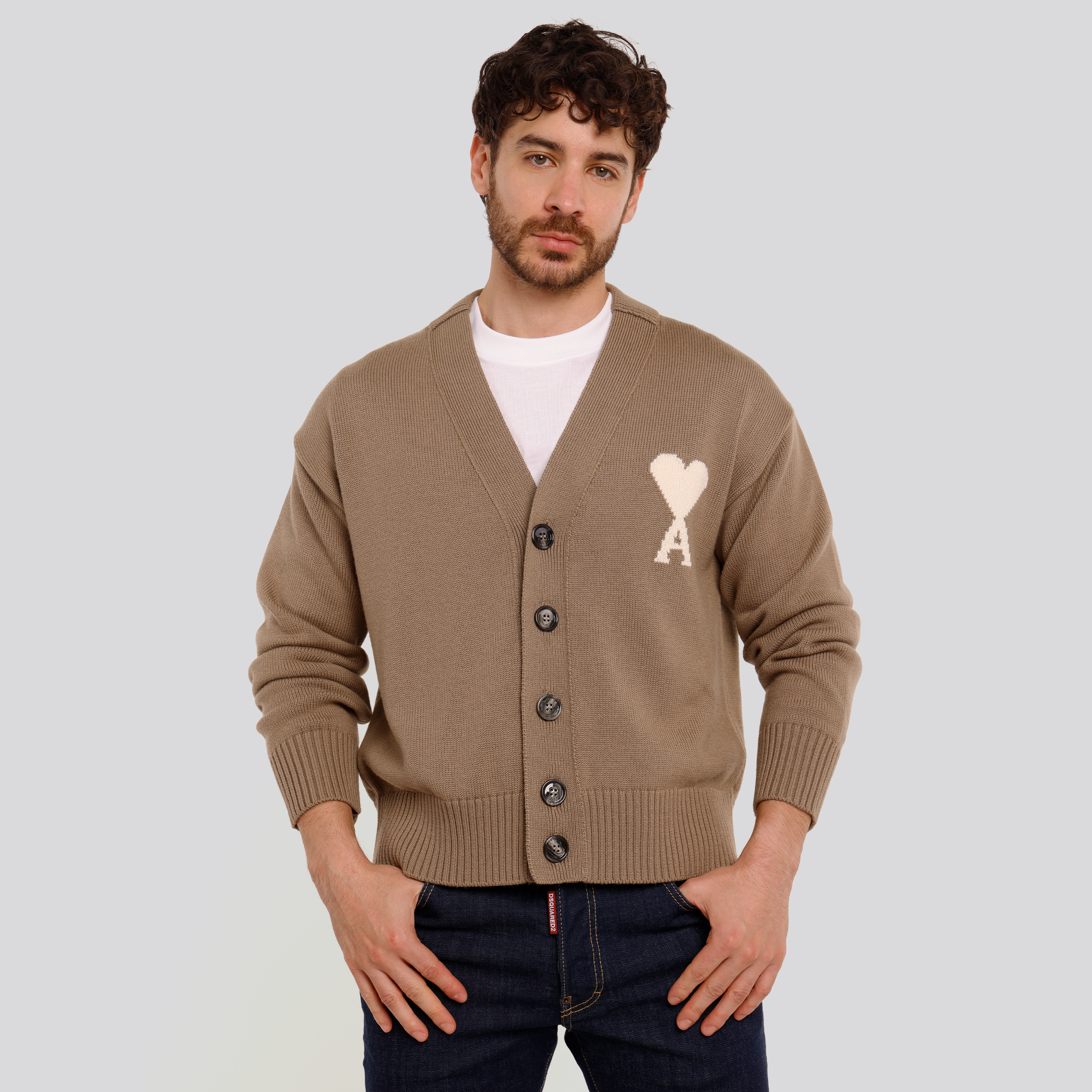 Buzo Beige Ami Paris Coeur