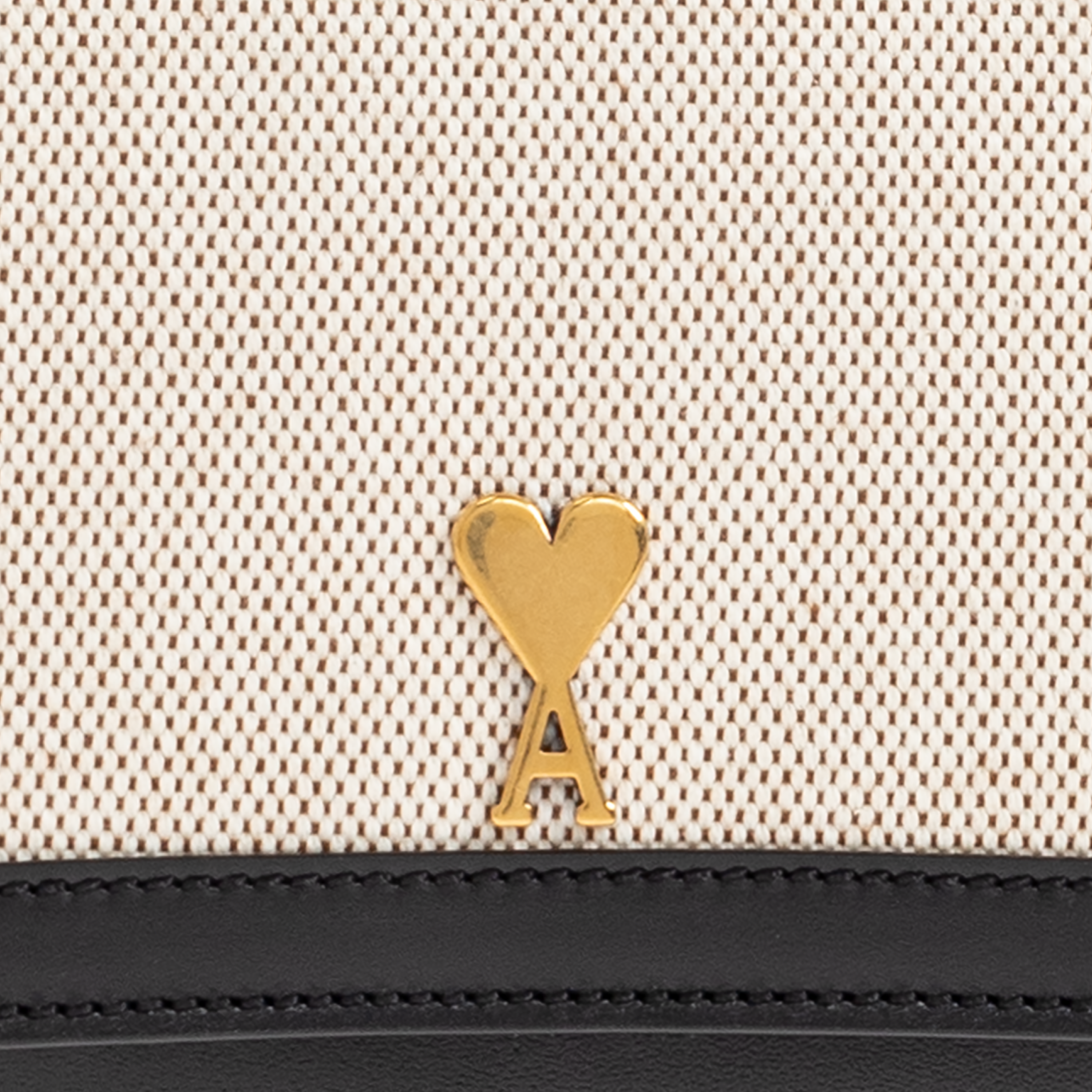 Cartera Beige Ami Paris