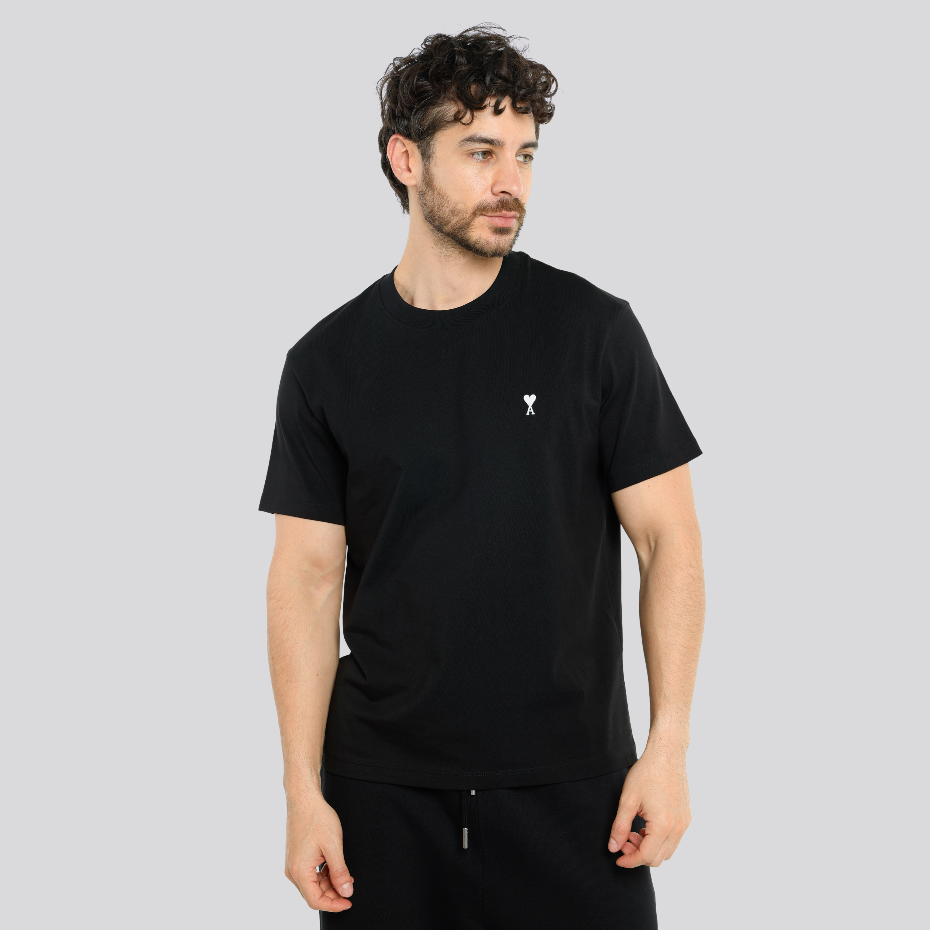 Camiseta Negra Ami Paris Coeur Contrasted