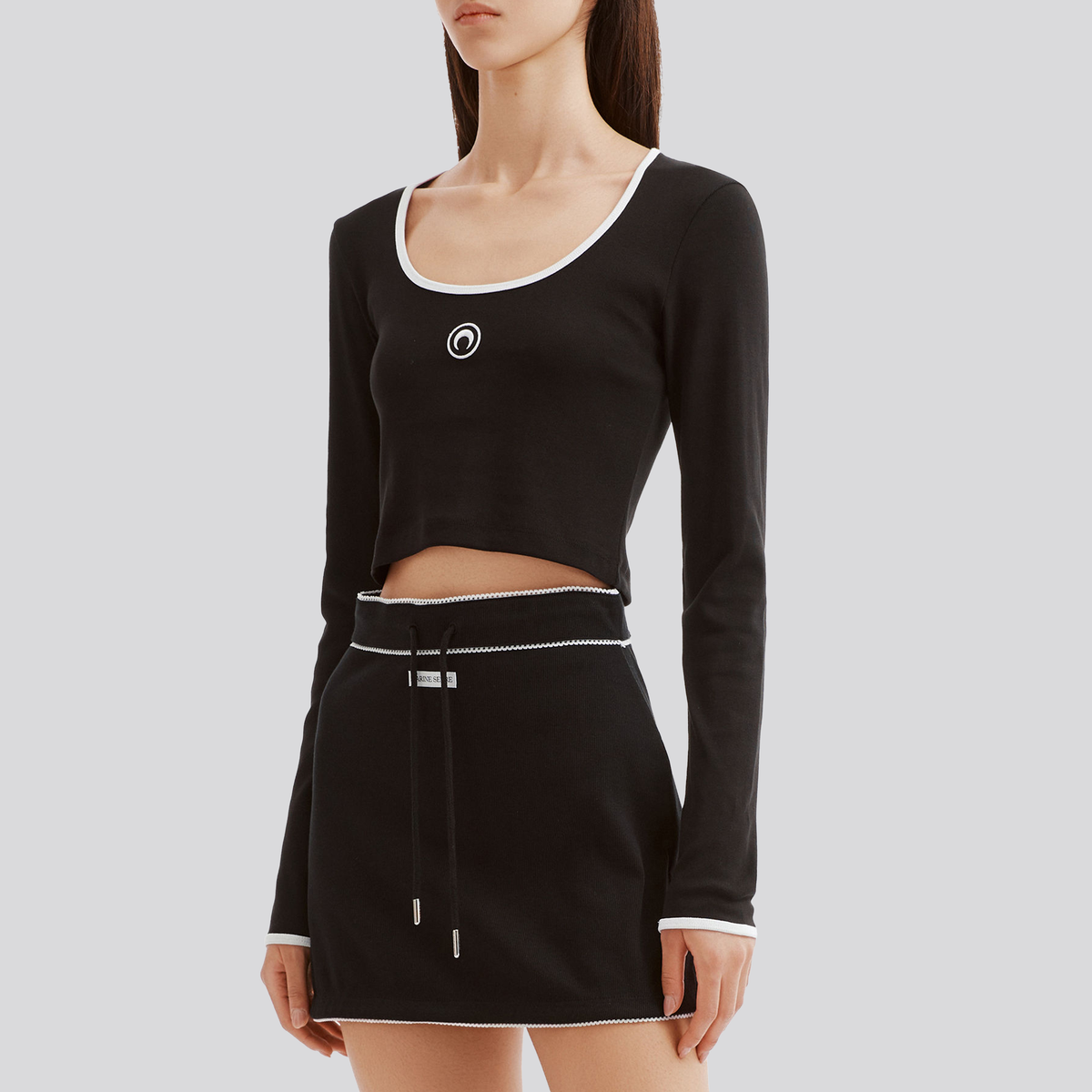 Top Cropped Negro - Blanco Marine Serre Moon Logo Manga Larga