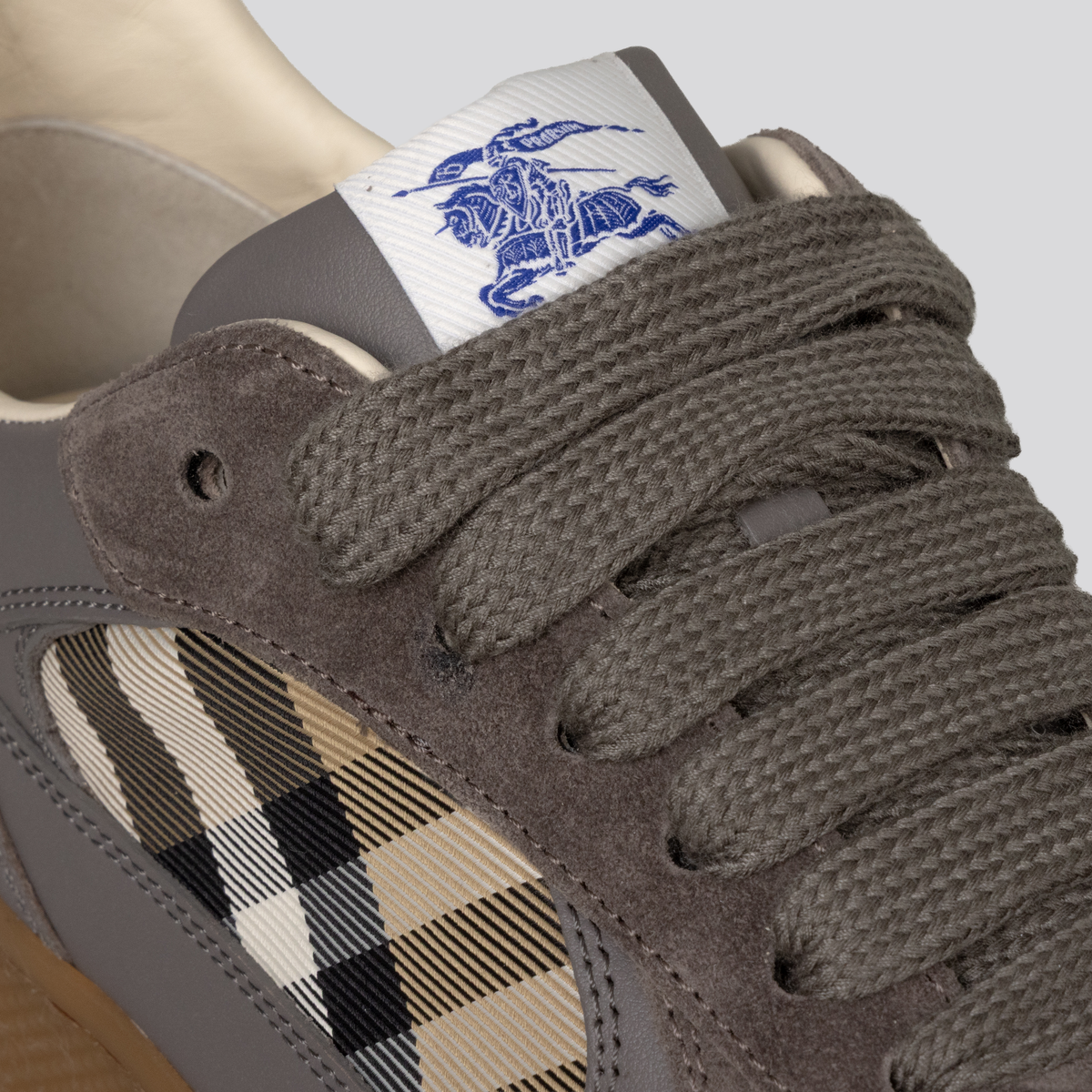 Sneakers Grises - Beige Burberry Terrace