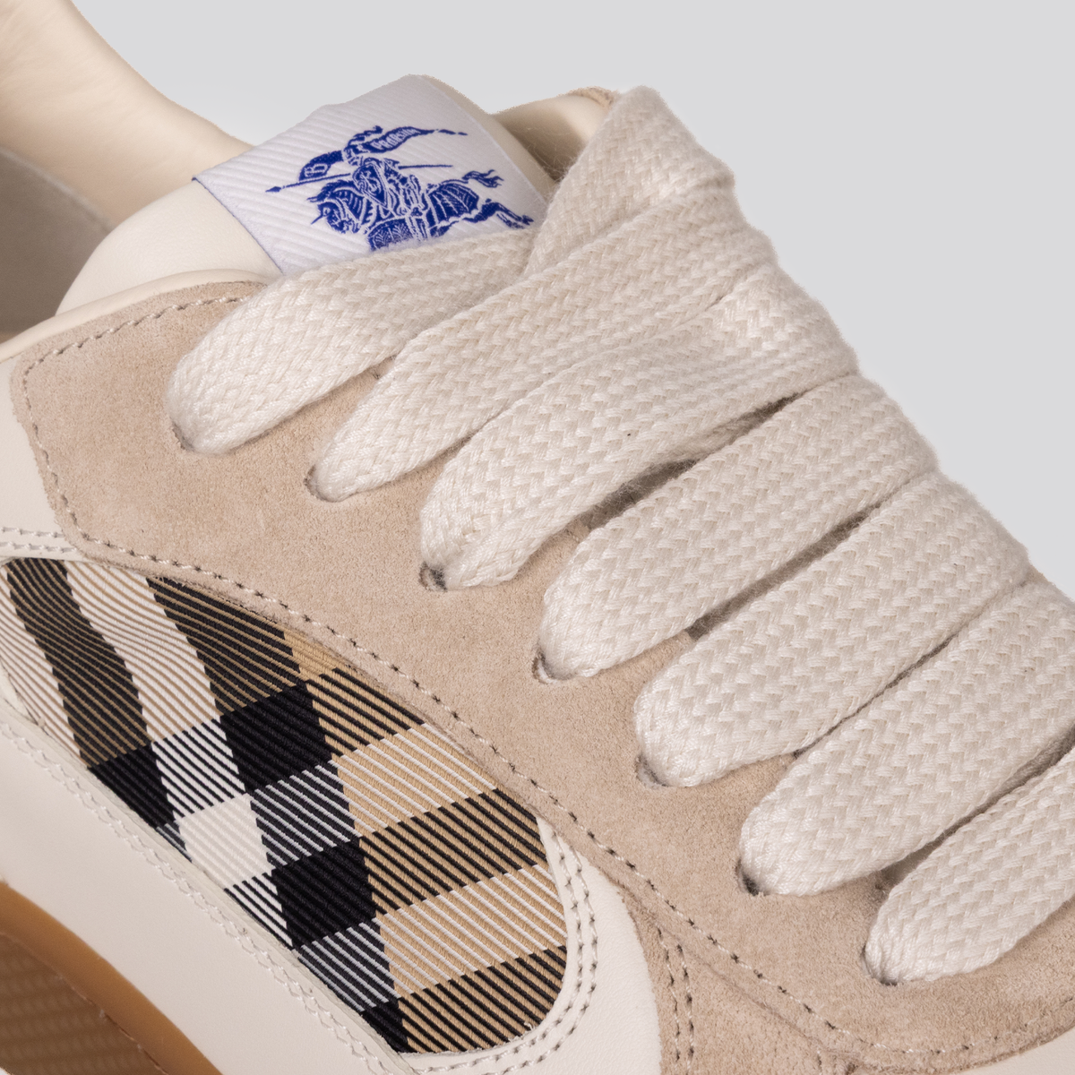 Sneakers Blancos - Beige Burberry Terrace