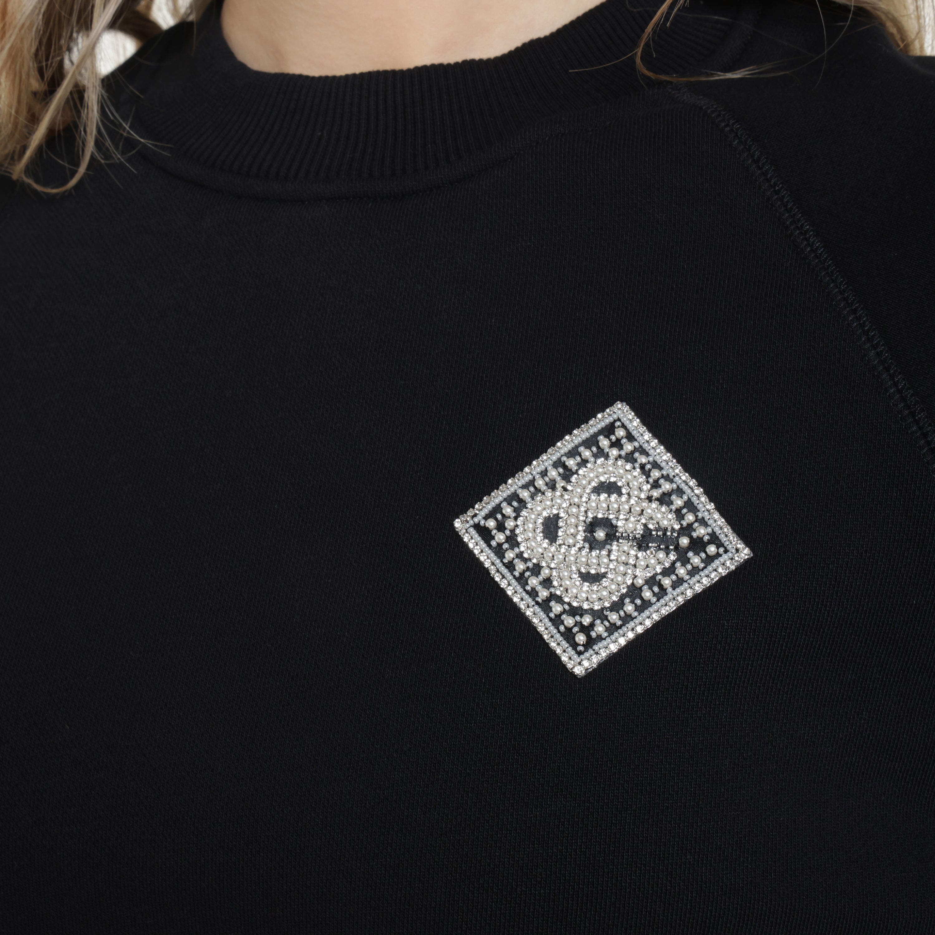 Buzo Negro Casablanca Logo Patch