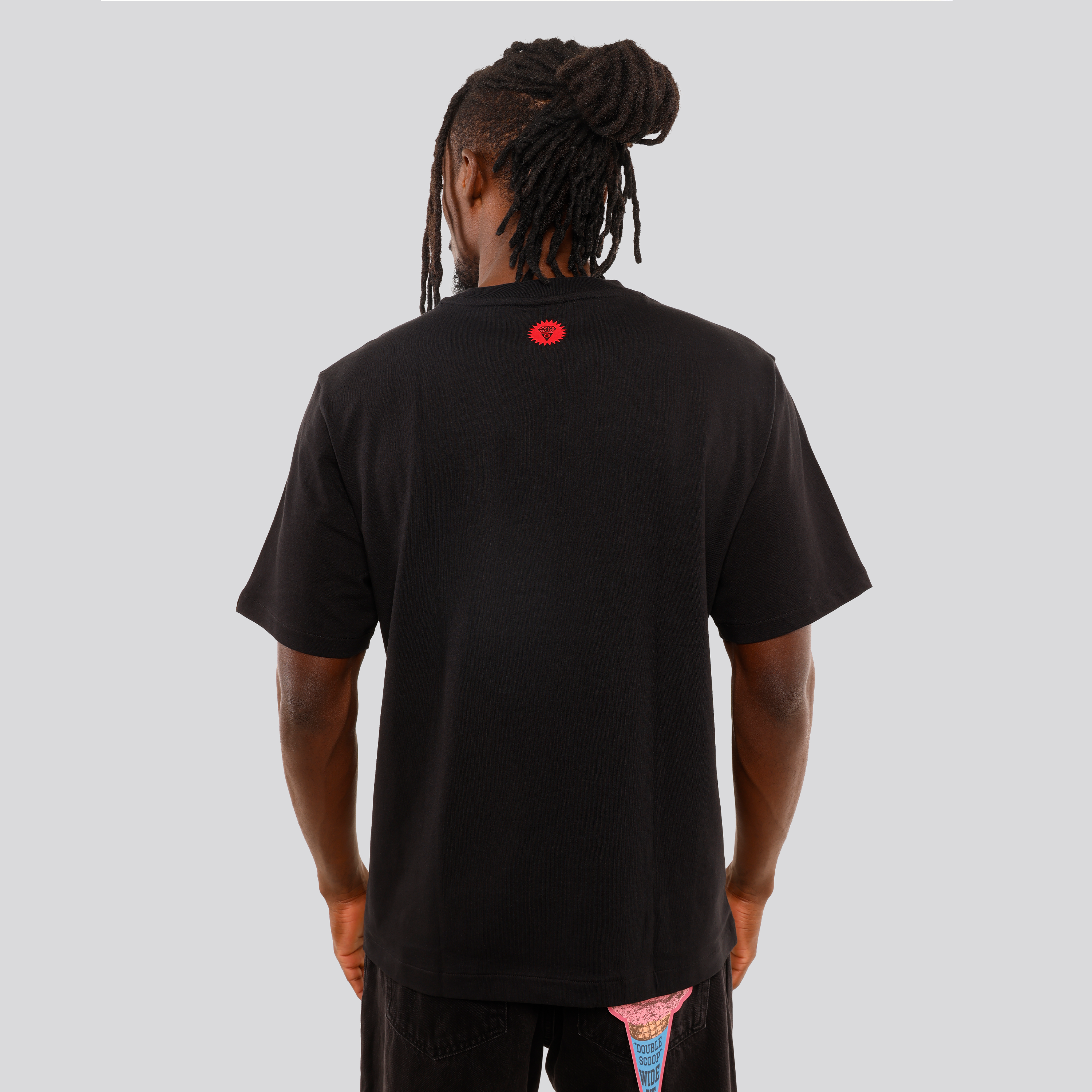 Camiseta Negra ICECREAM Spray Paint Running Dog