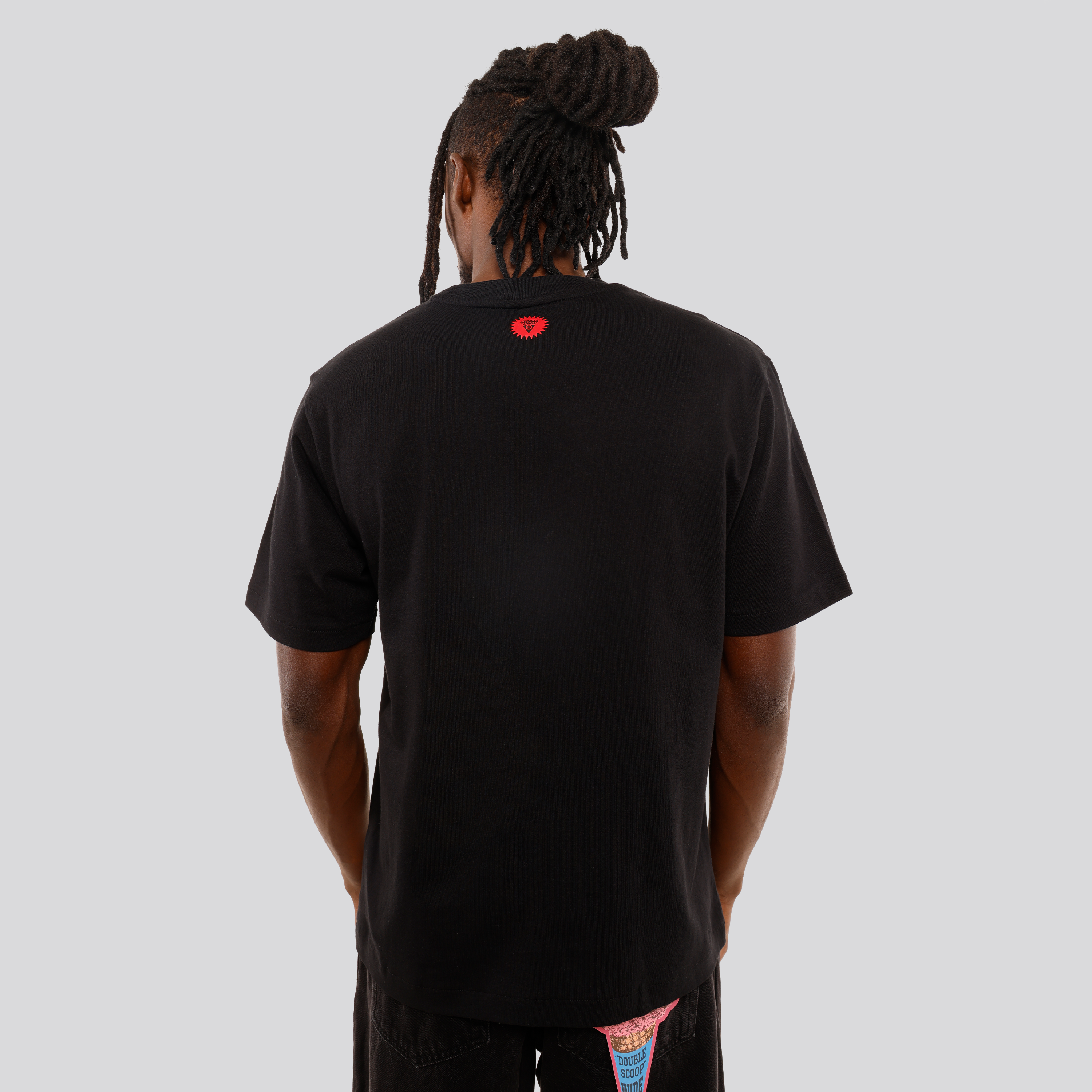 Camiseta Negra ICECREAM Billboard