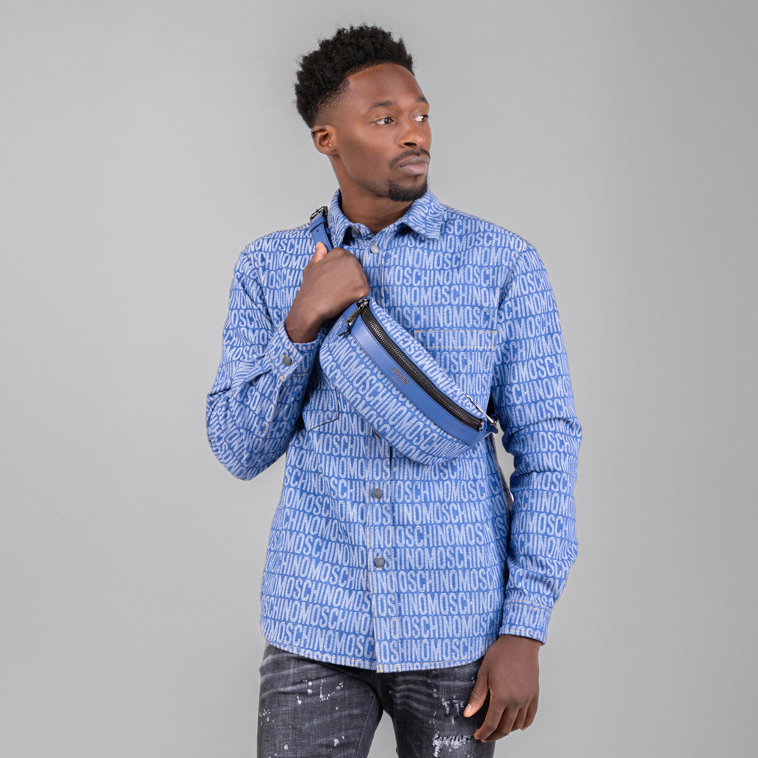 Riñonera Azul Moschino Couture Monogram