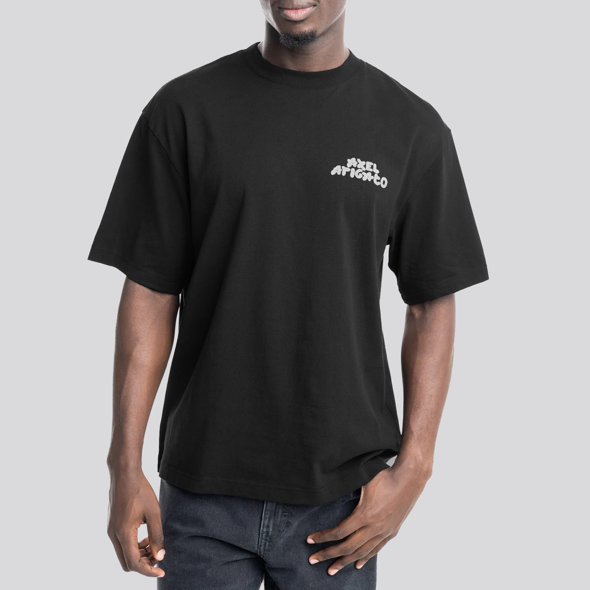 Camiseta Negra Axel Arigato Soren