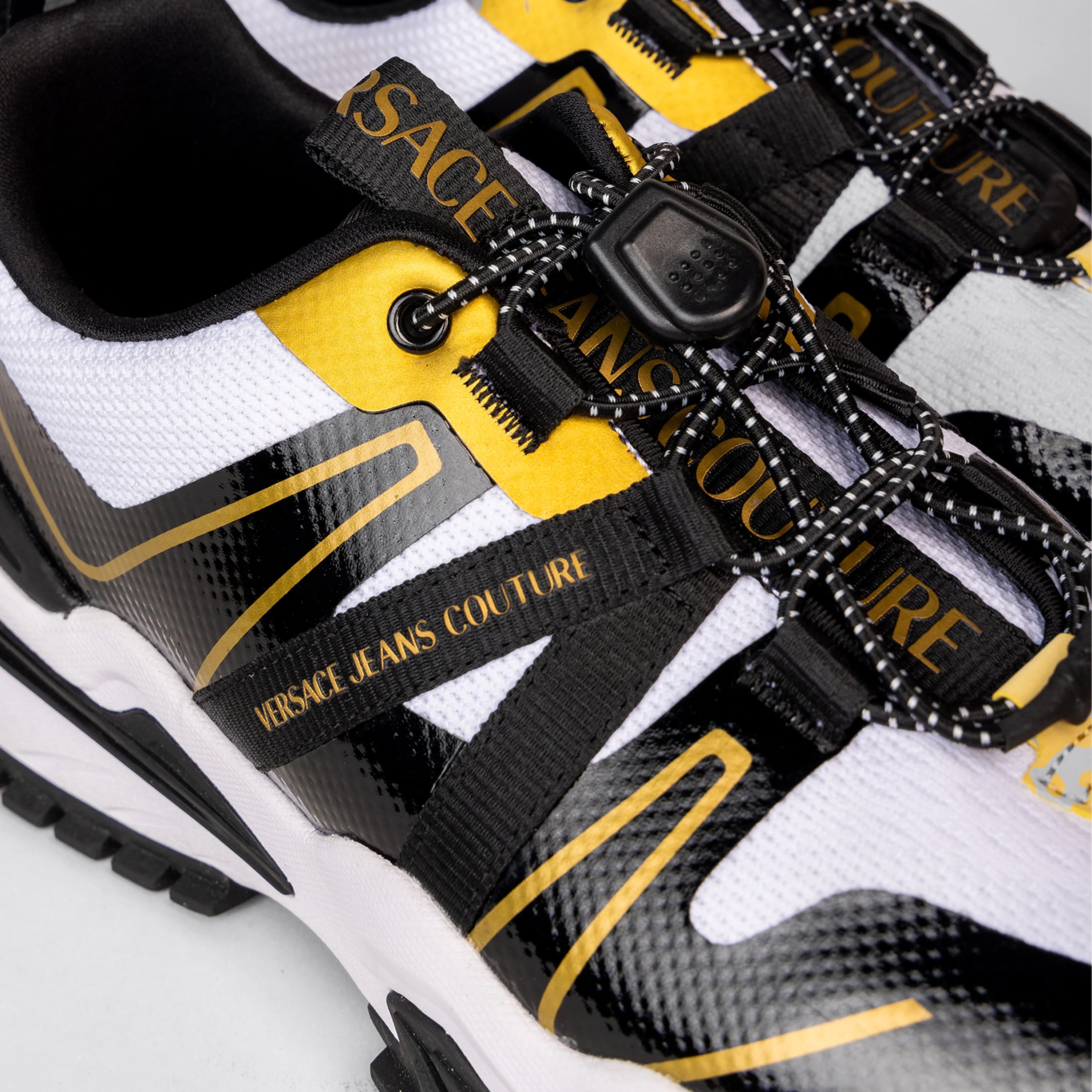 Sneakers Negro Blanco Versace Couture Chunky
