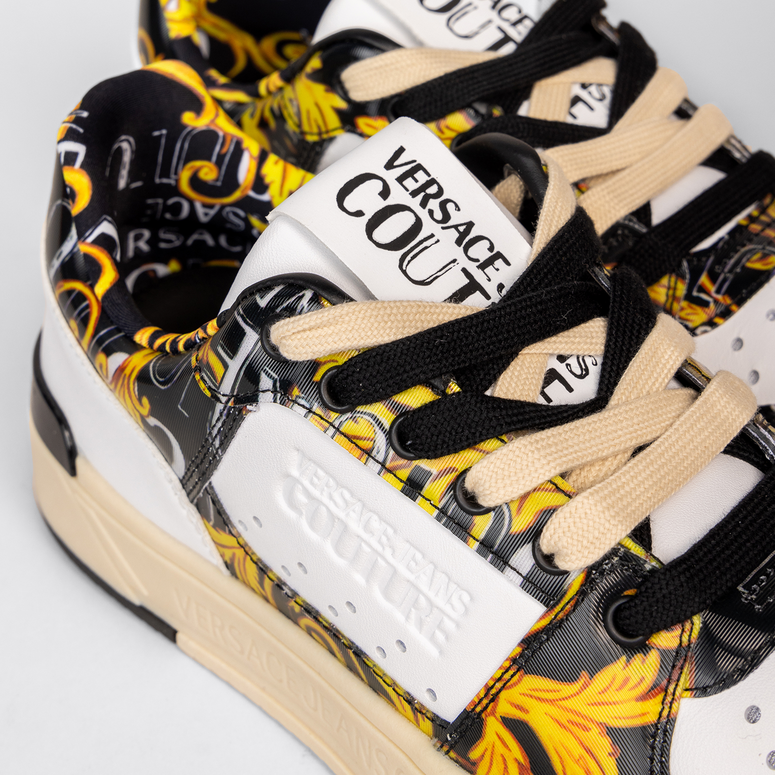 Sneakers Blancos Versace Couture Baroque