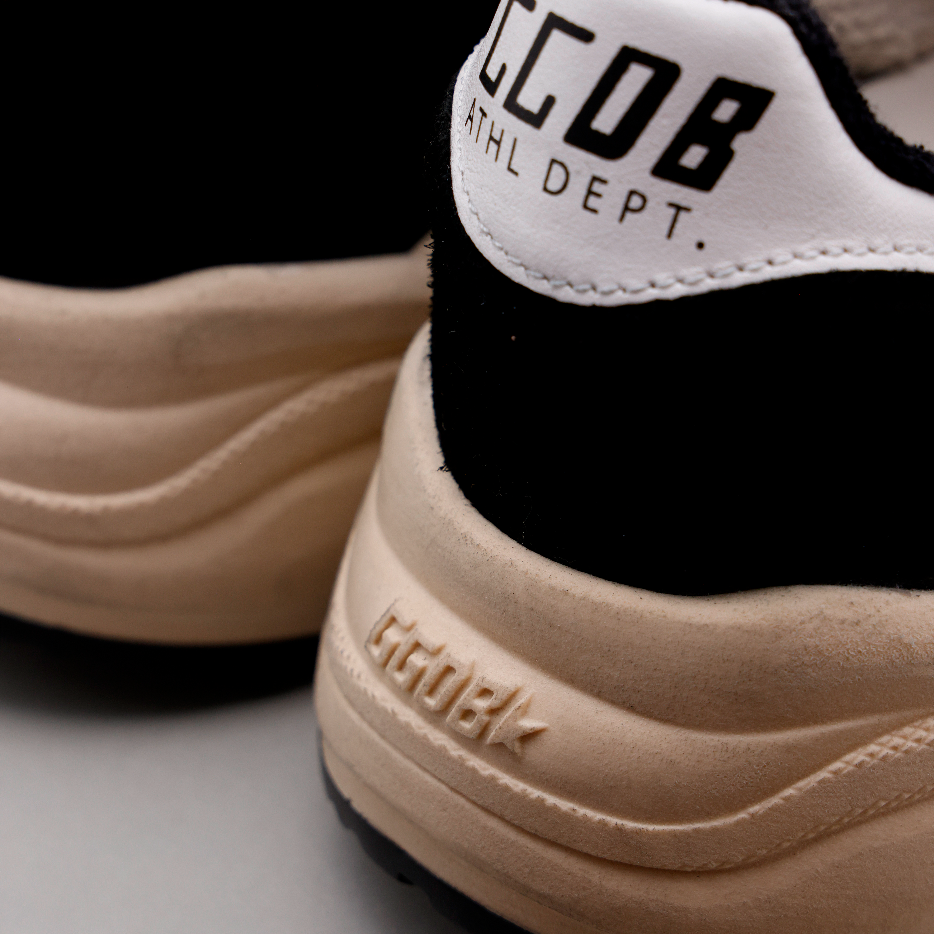 Sneakers Negros Golden Goose Running Sole