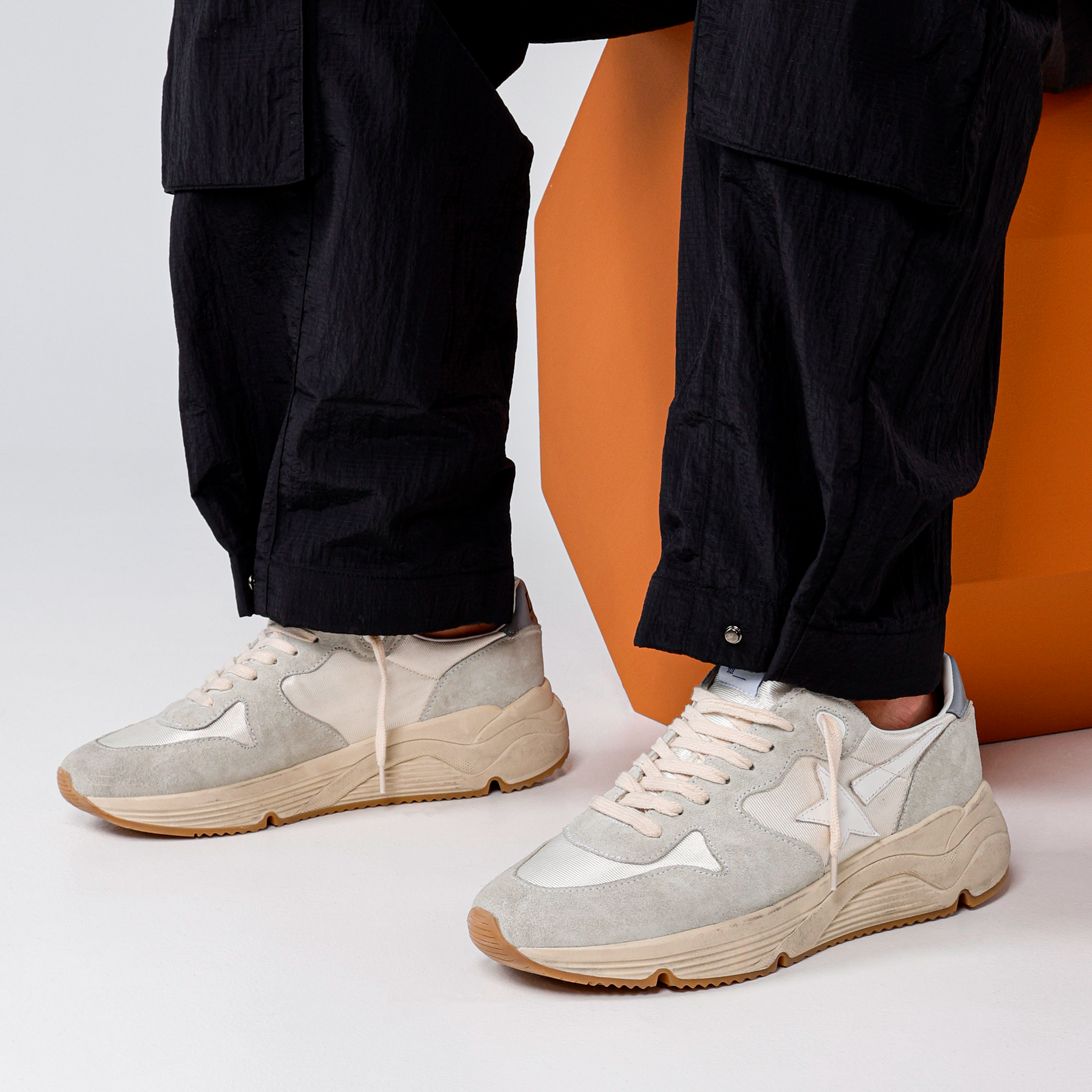 Sneakers Crema Golden Goose Running Sole