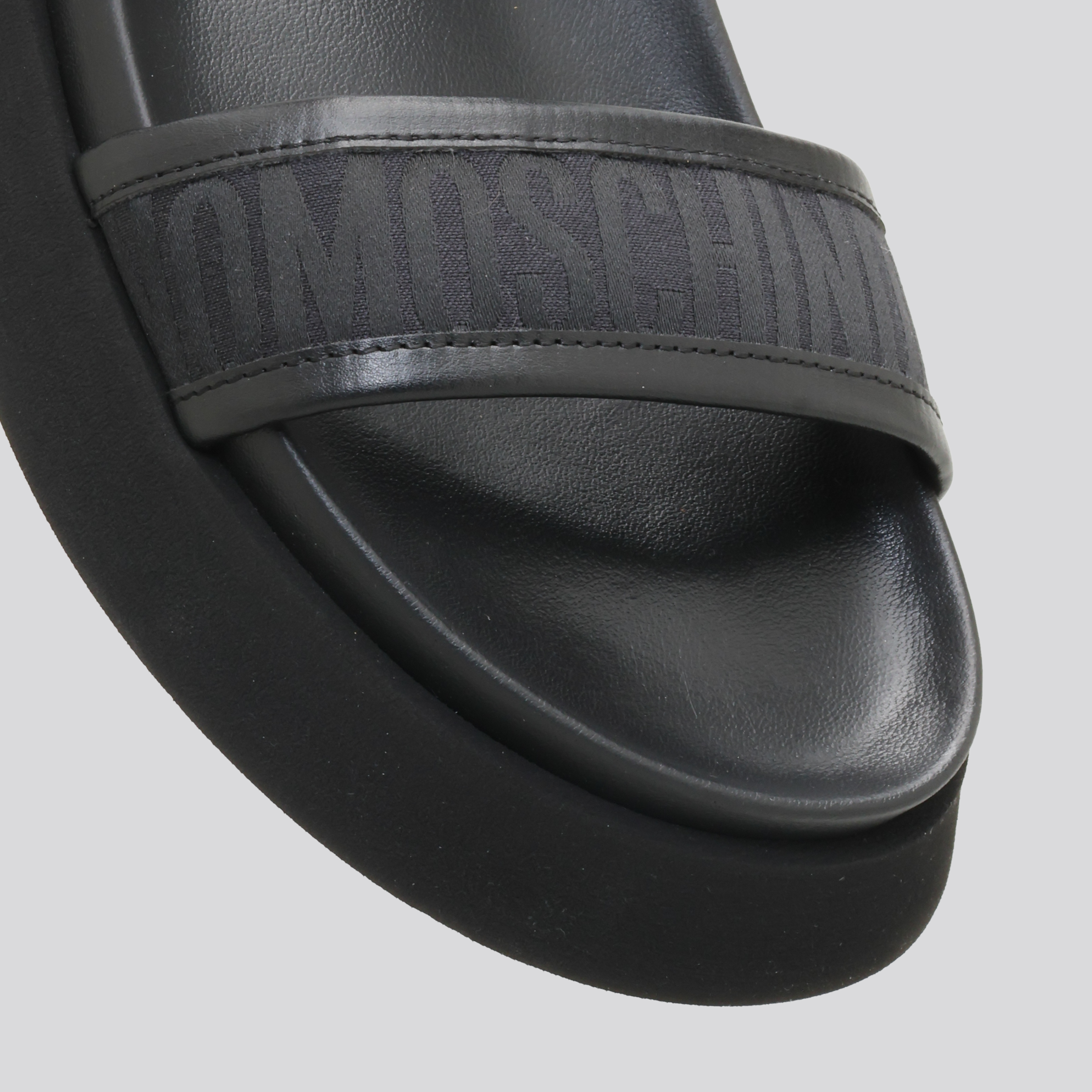Sandalias Negras Moschino Monogram Lace