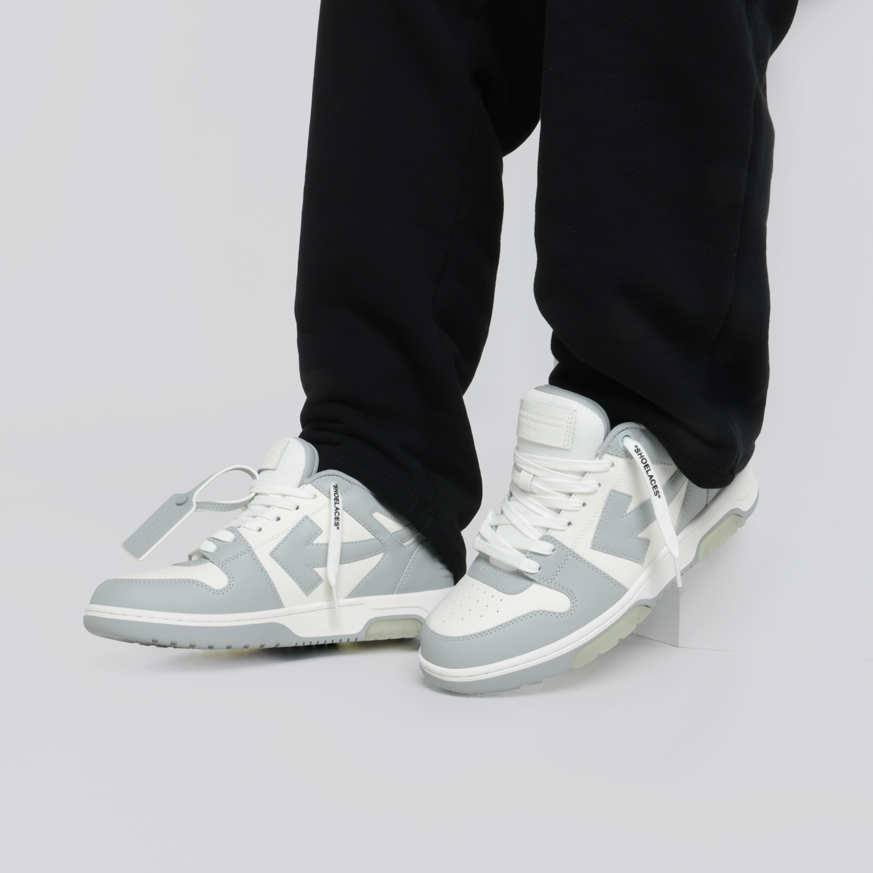 Sneakers Gris Off White "OOO"