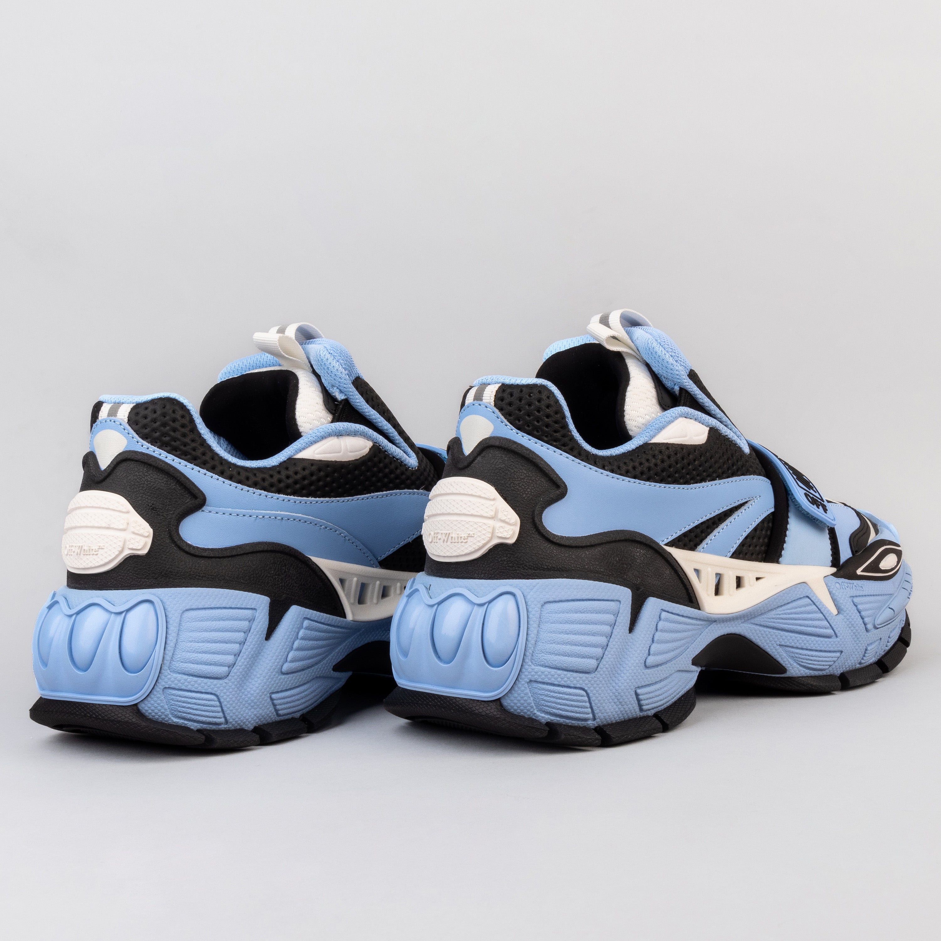 Sneakers Celeste Off-White Glove Slip On