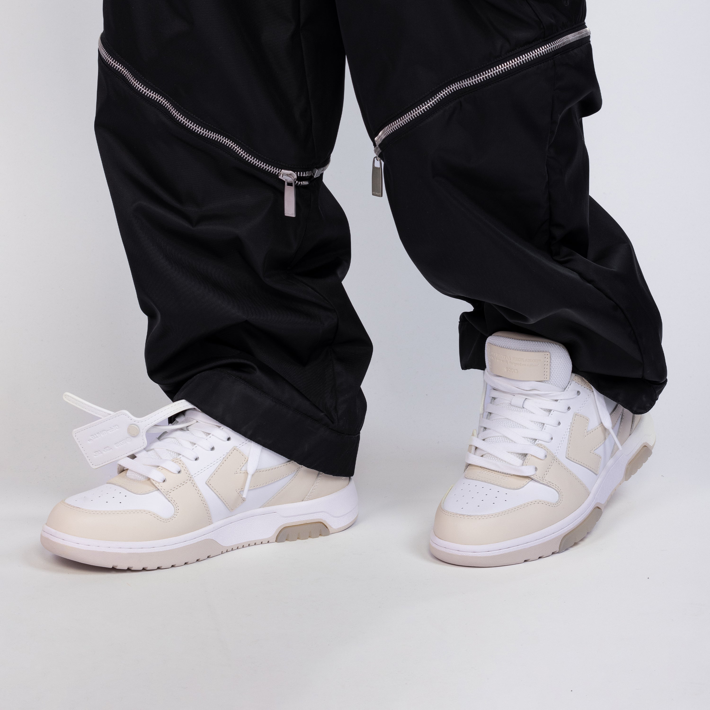 Sneakers Blanco Off-White Beige "OOO"