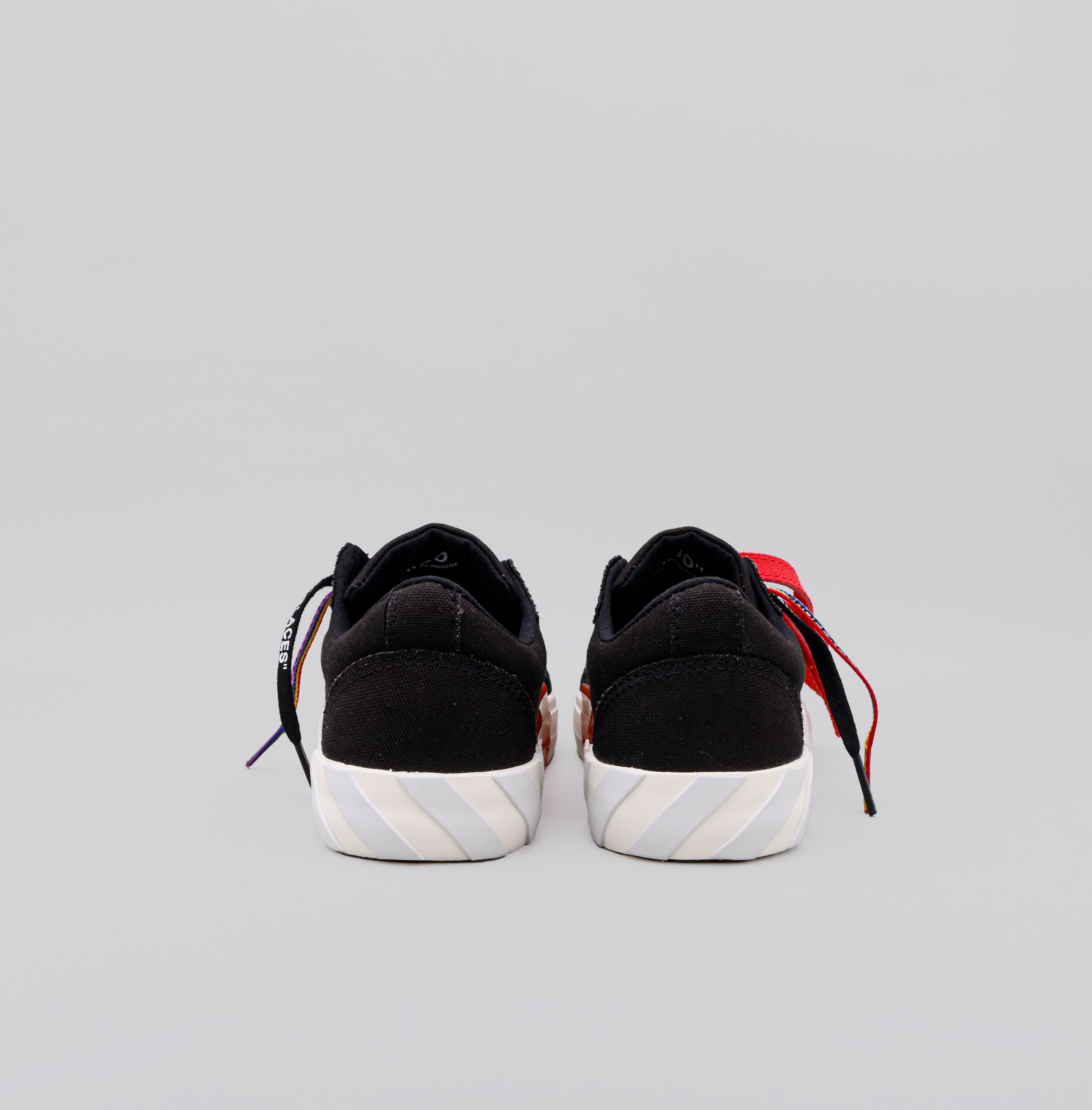 Sneakers Negro Blanco Off-White Kids Vulcanized
