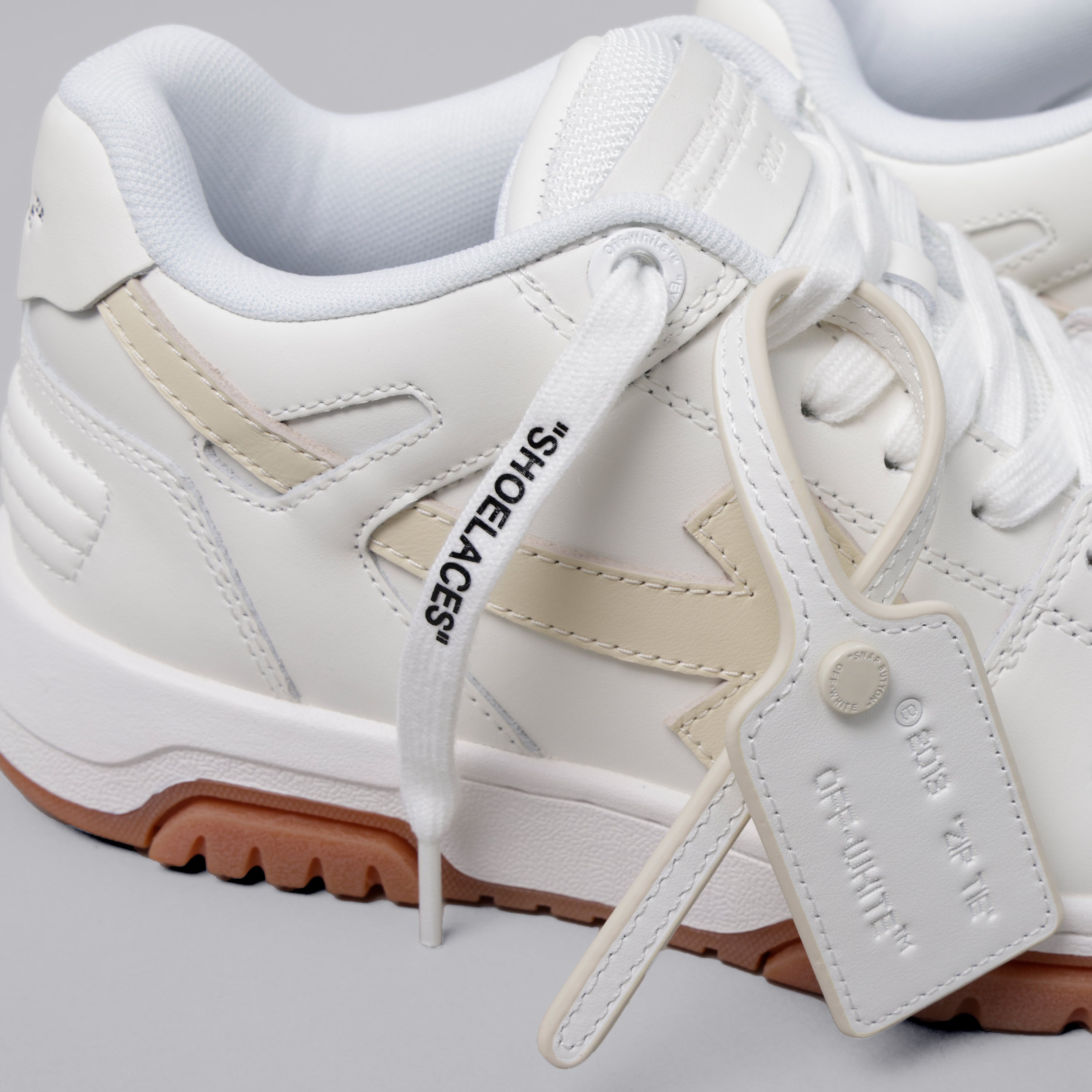 Sneakers Blanco Off-White Beige "OOO"