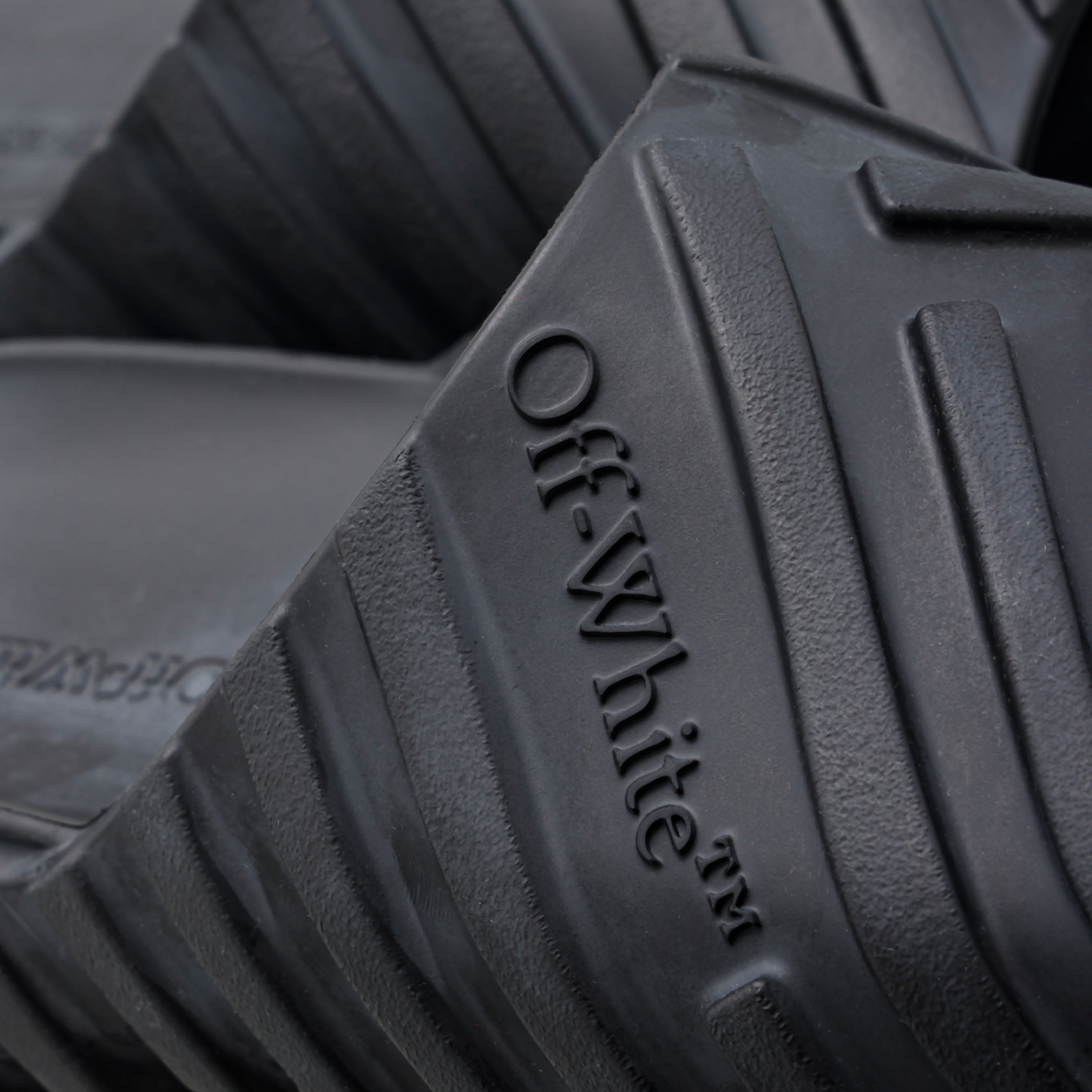 Sandalias Negras Off-White Exploration